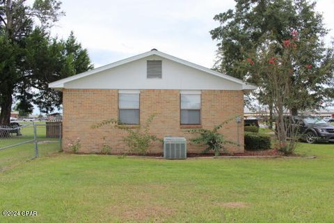 A home in Altha