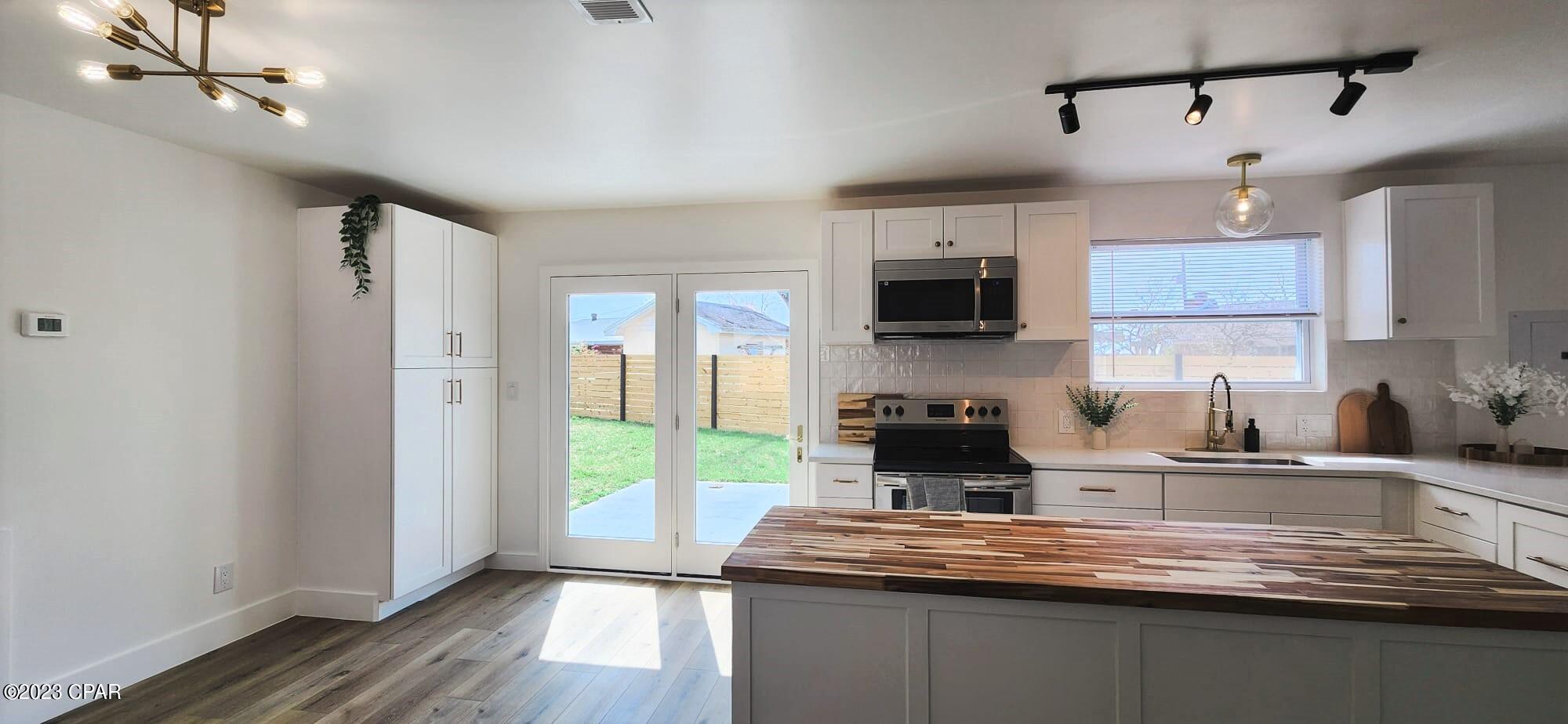 Greenbriar Estates 1 - Residential