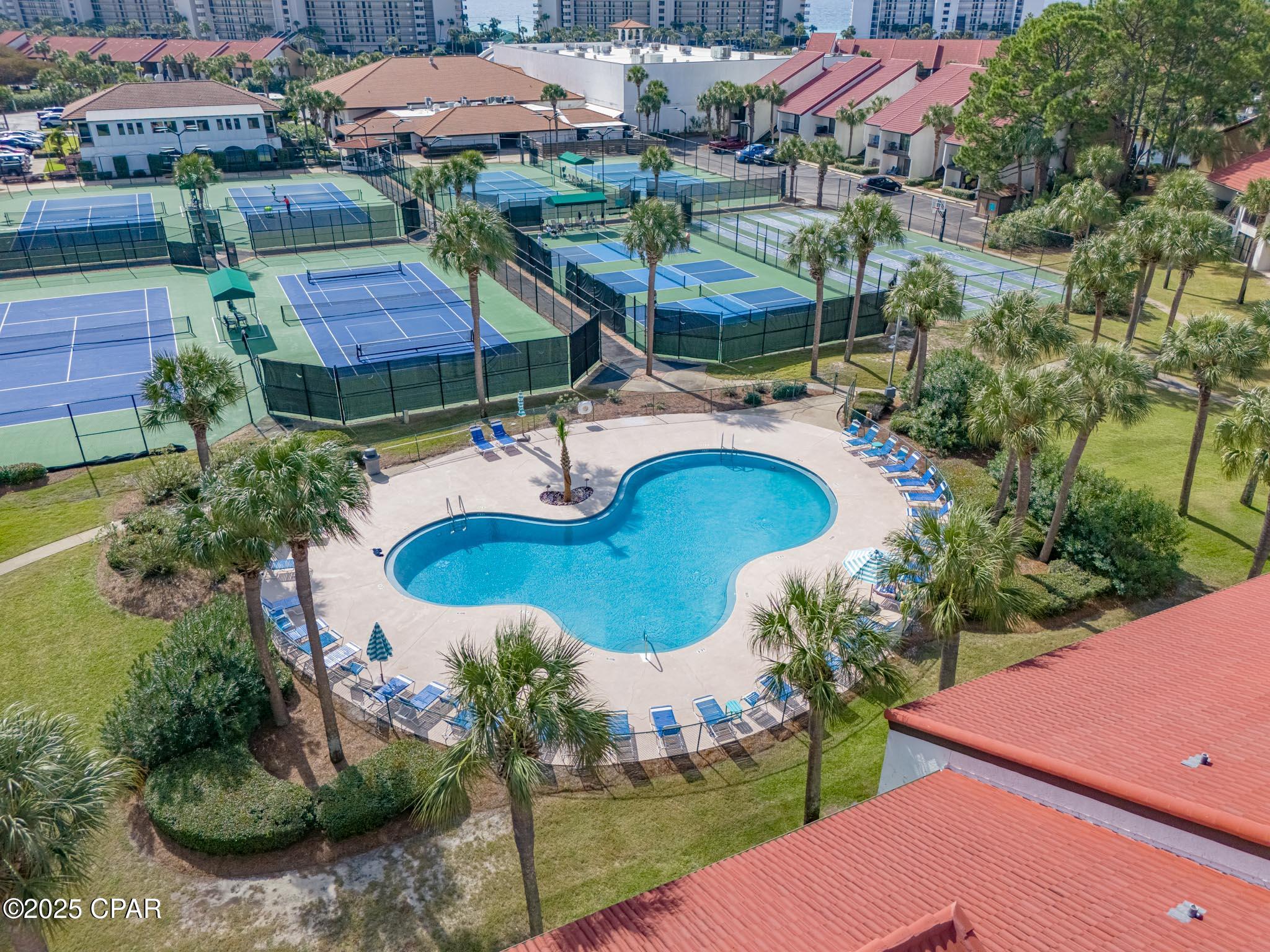 Edgewater Golf Villas 5 B - Residential