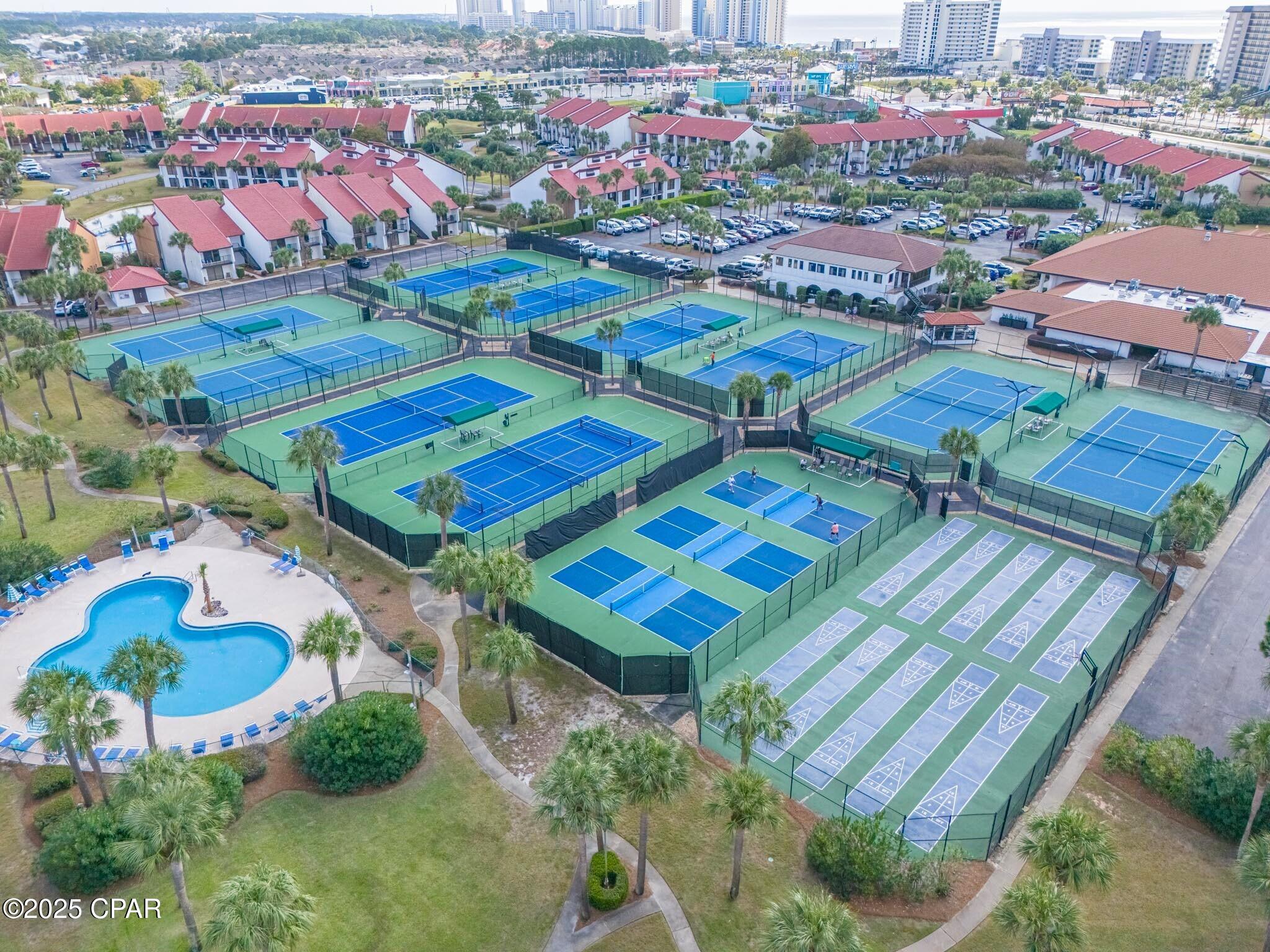 Edgewater Golf Villas 5 B - Residential