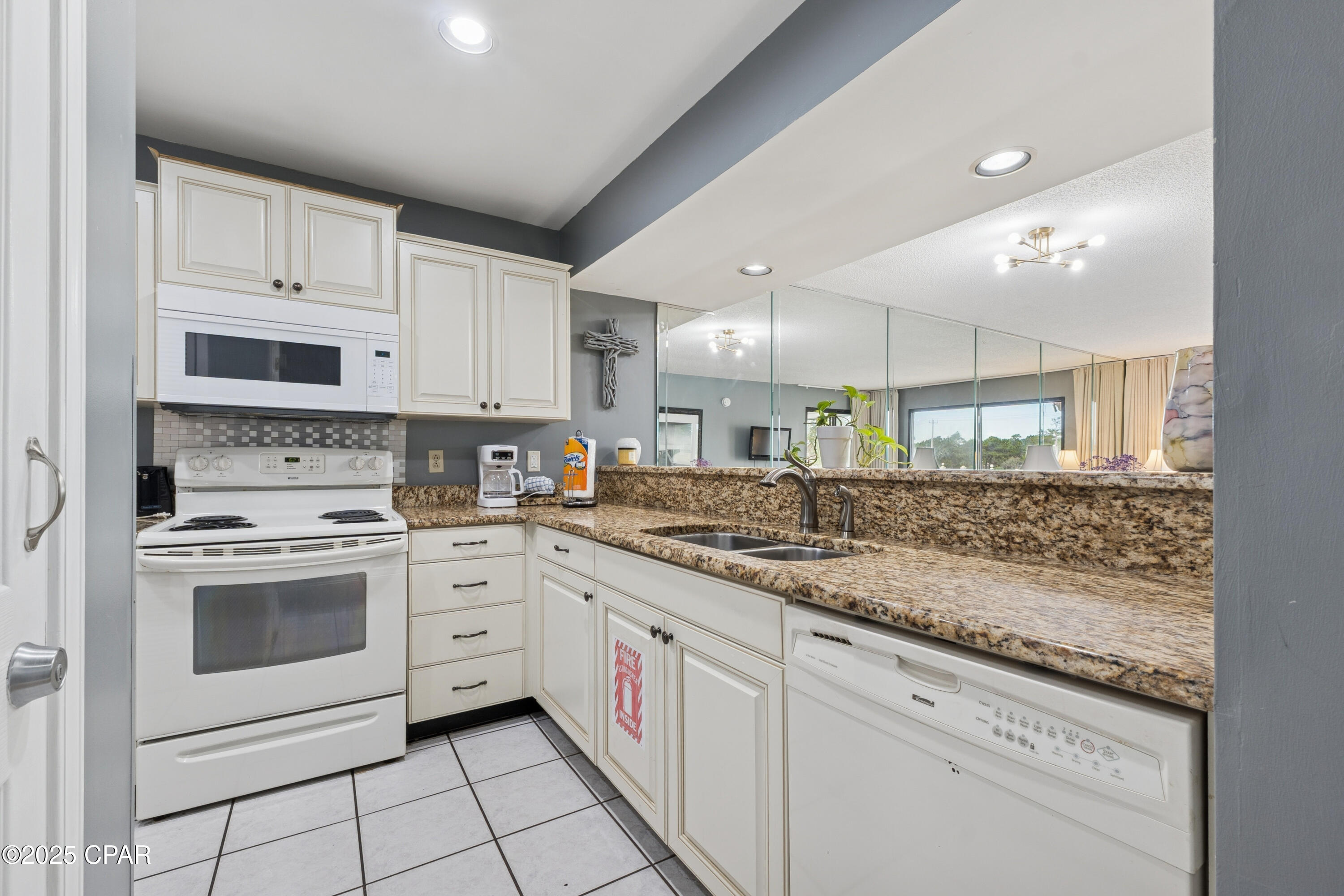 Edgewater Golf Villas 5 B - Residential