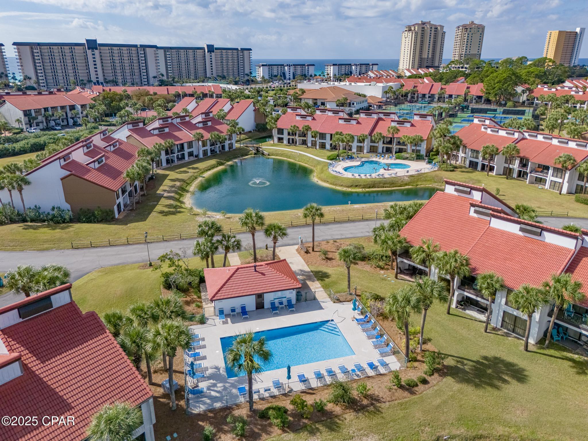 Edgewater Golf Villas 5 B - Residential