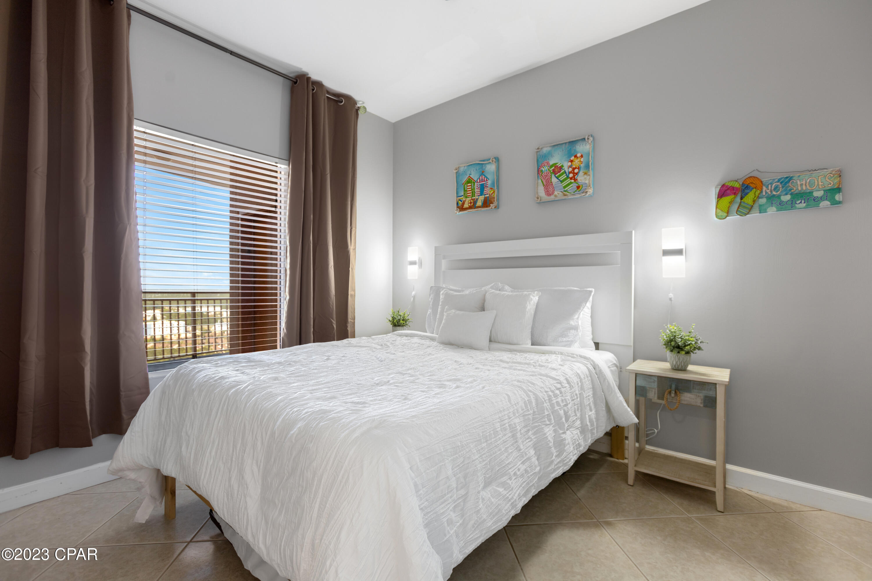 Splash Condo - Residential