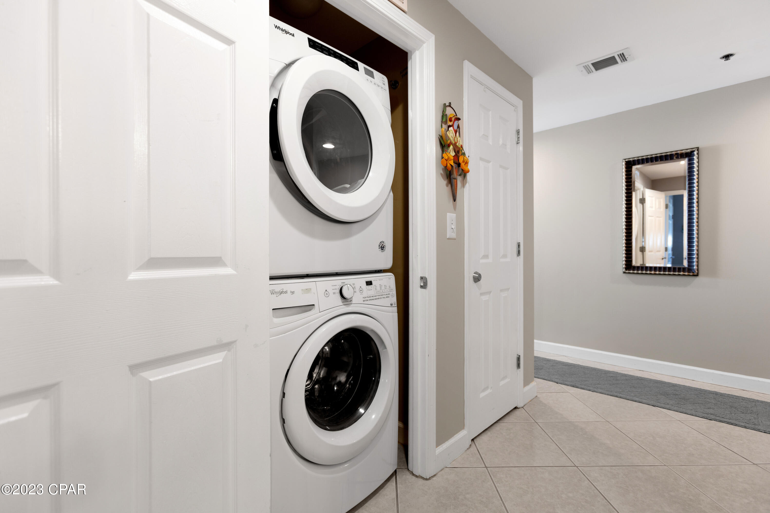 Splash Condo - Residential