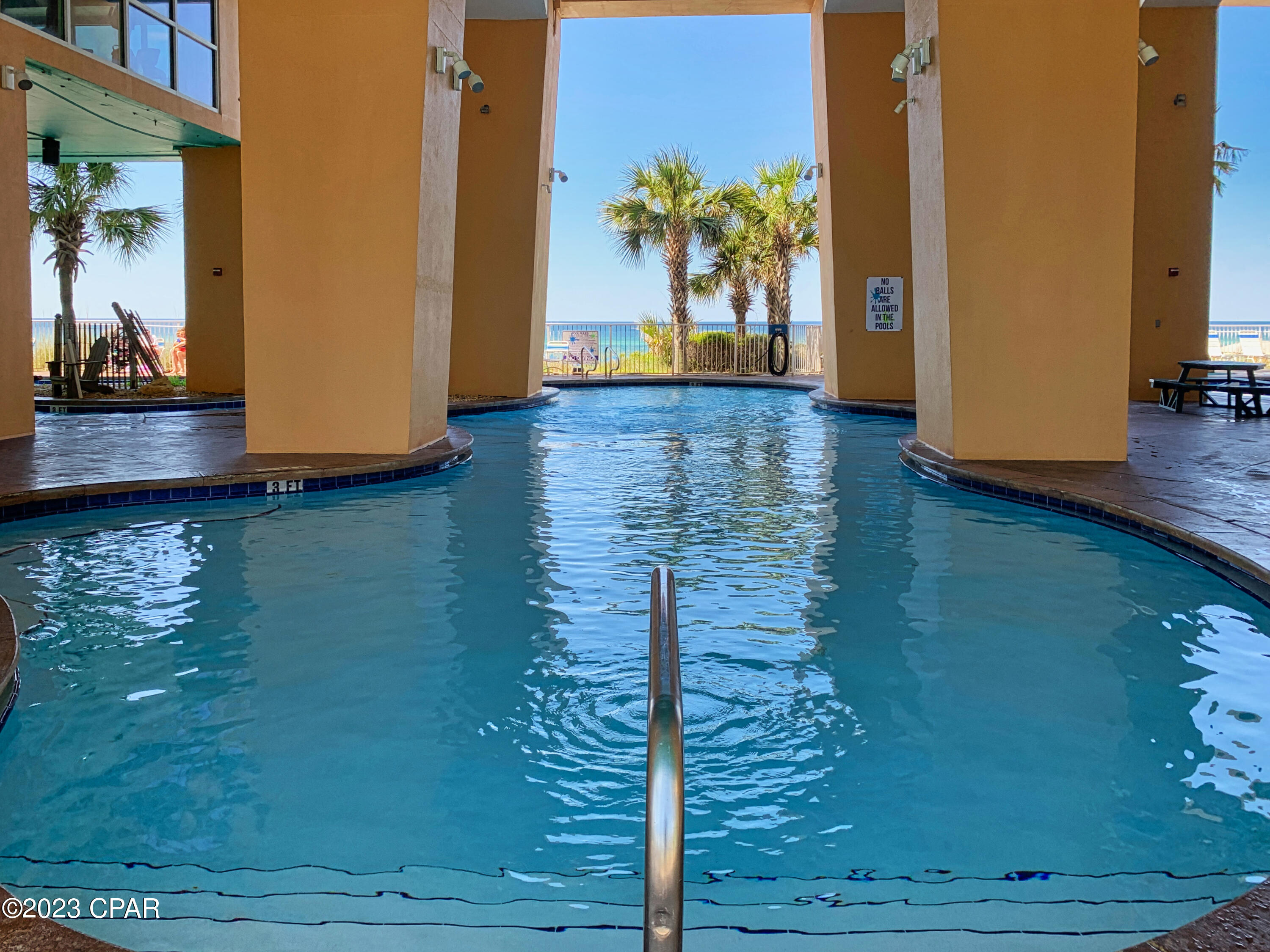 Splash Condo - Residential