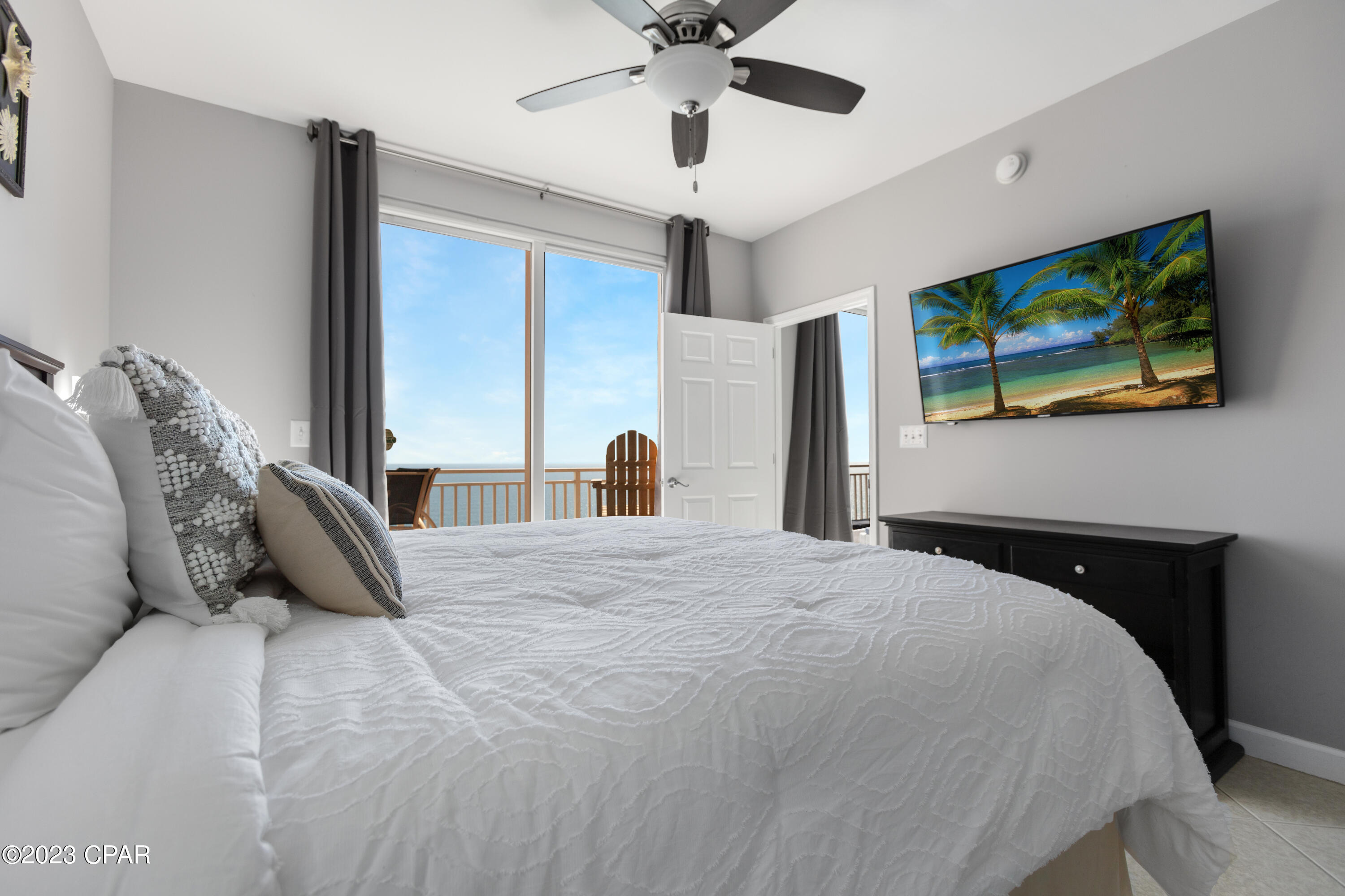 Splash Condo - Residential