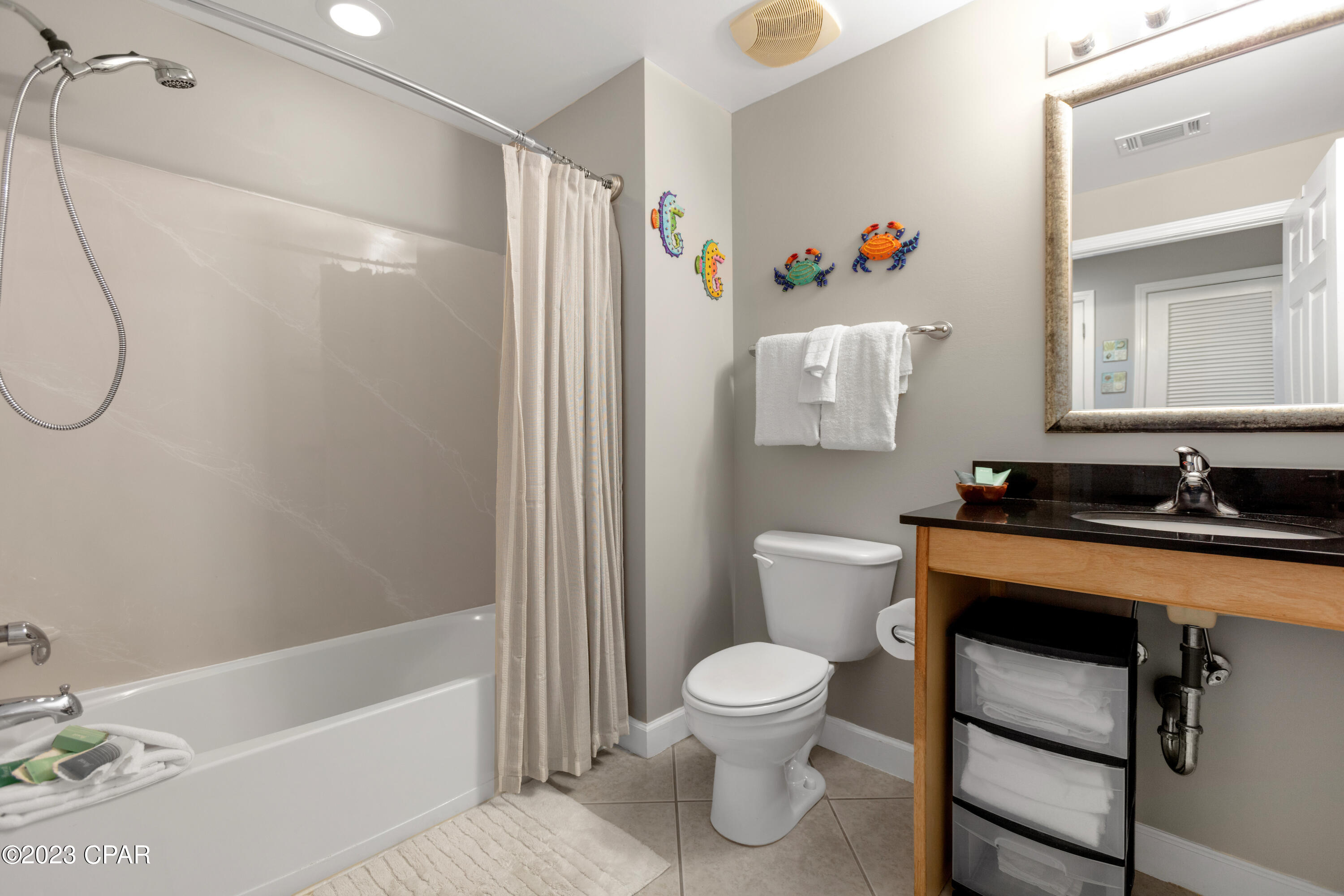 Splash Condo - Residential