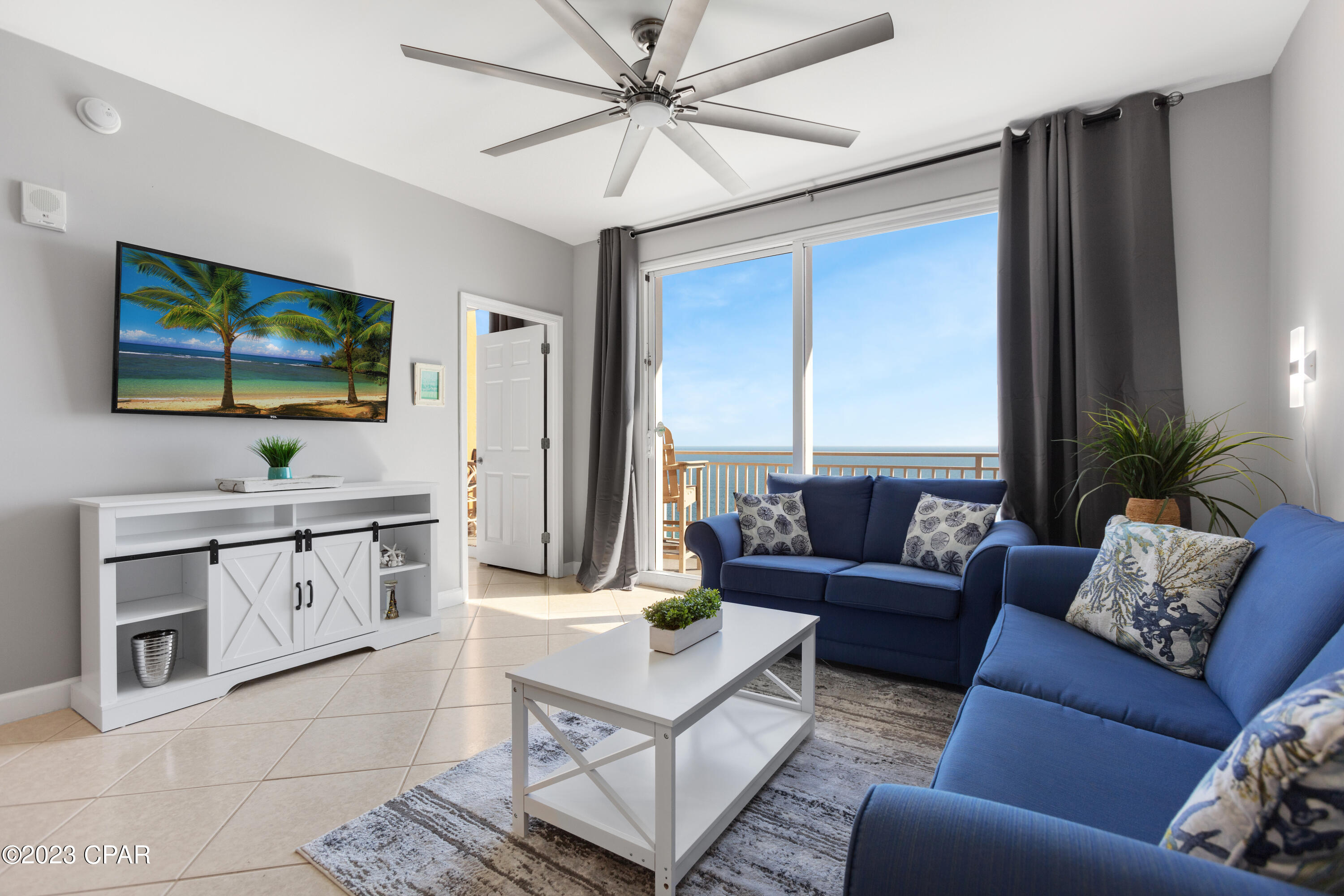 Splash Condo - Residential