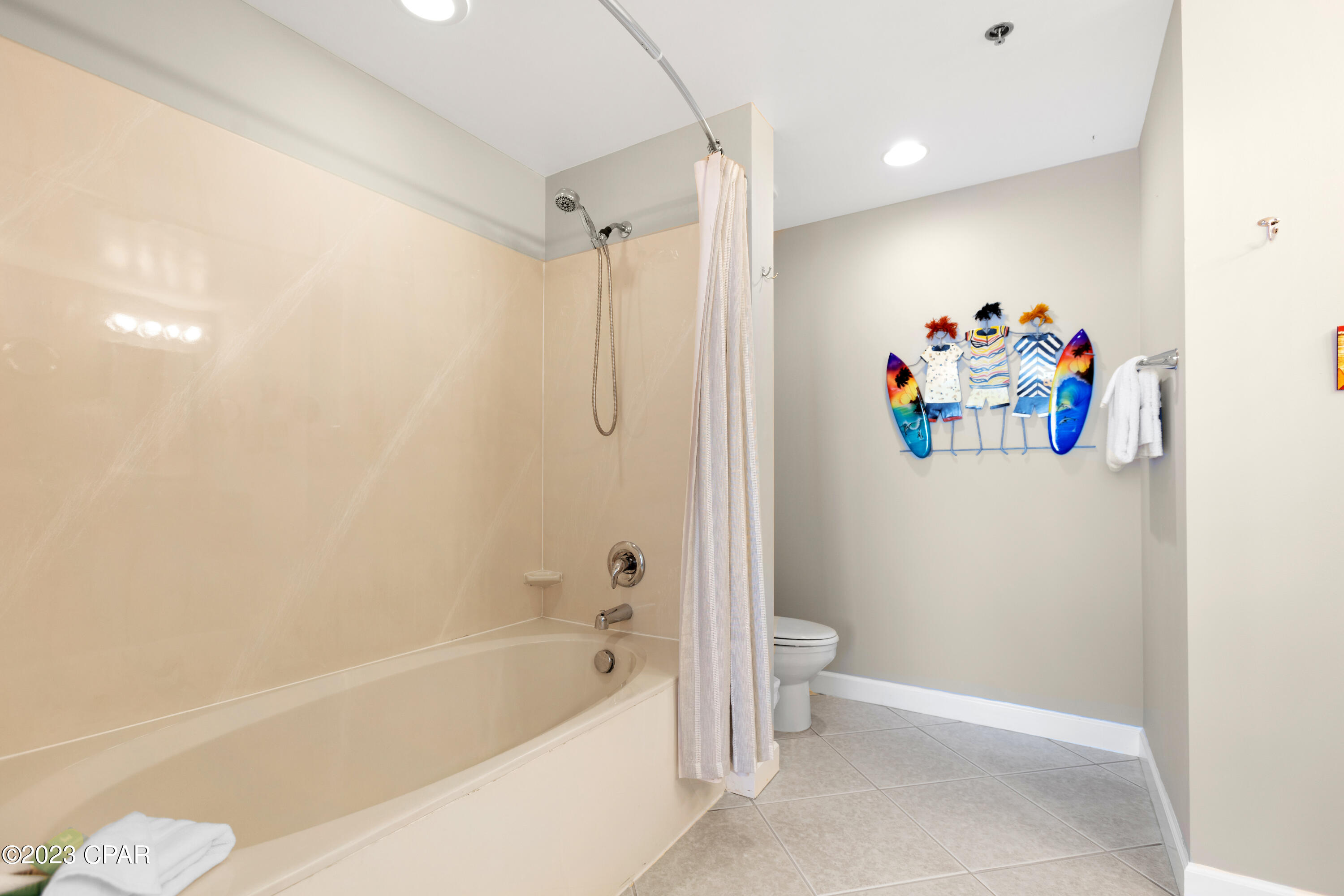 Splash Condo - Residential