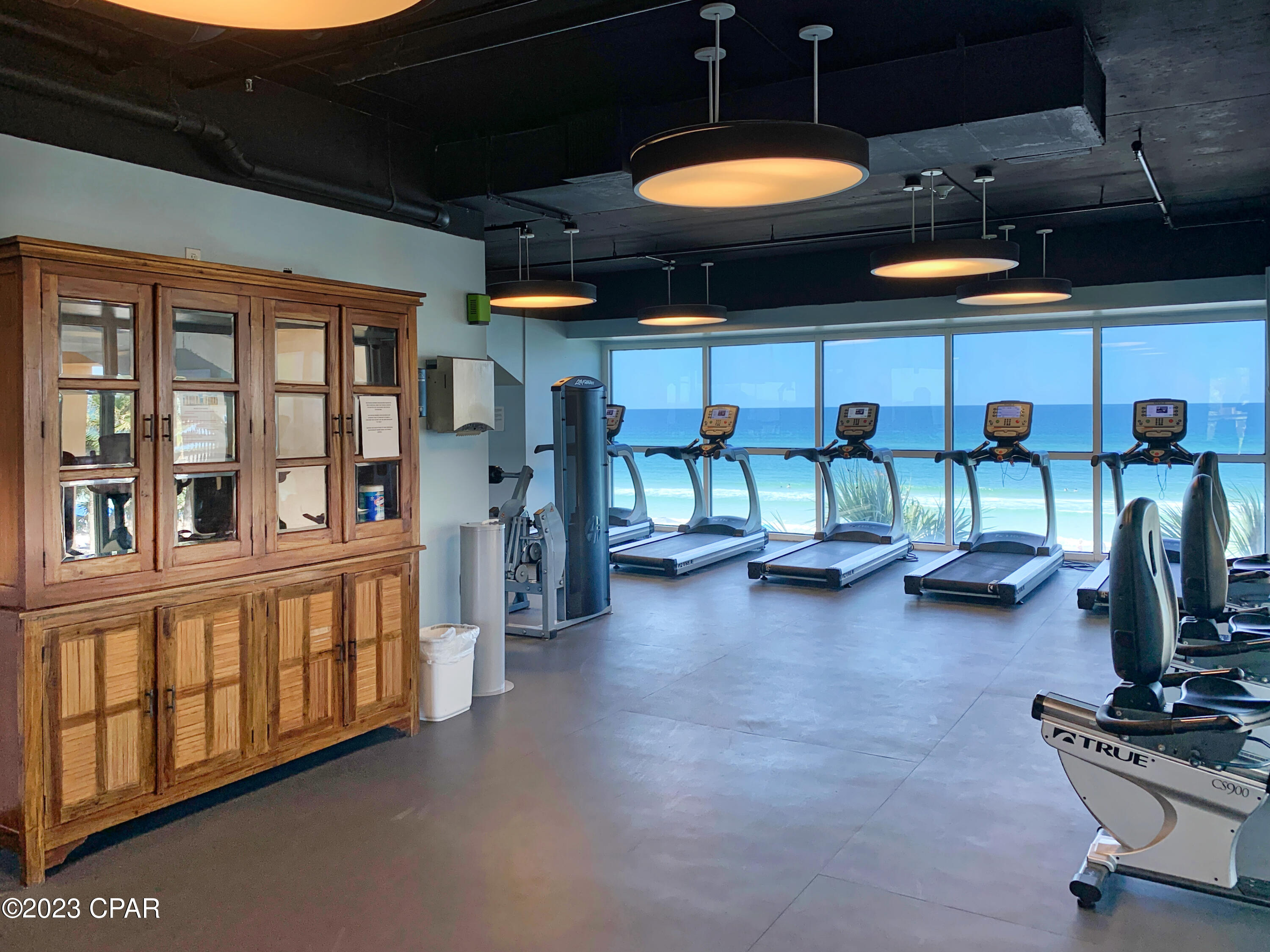 Splash Condo - Residential