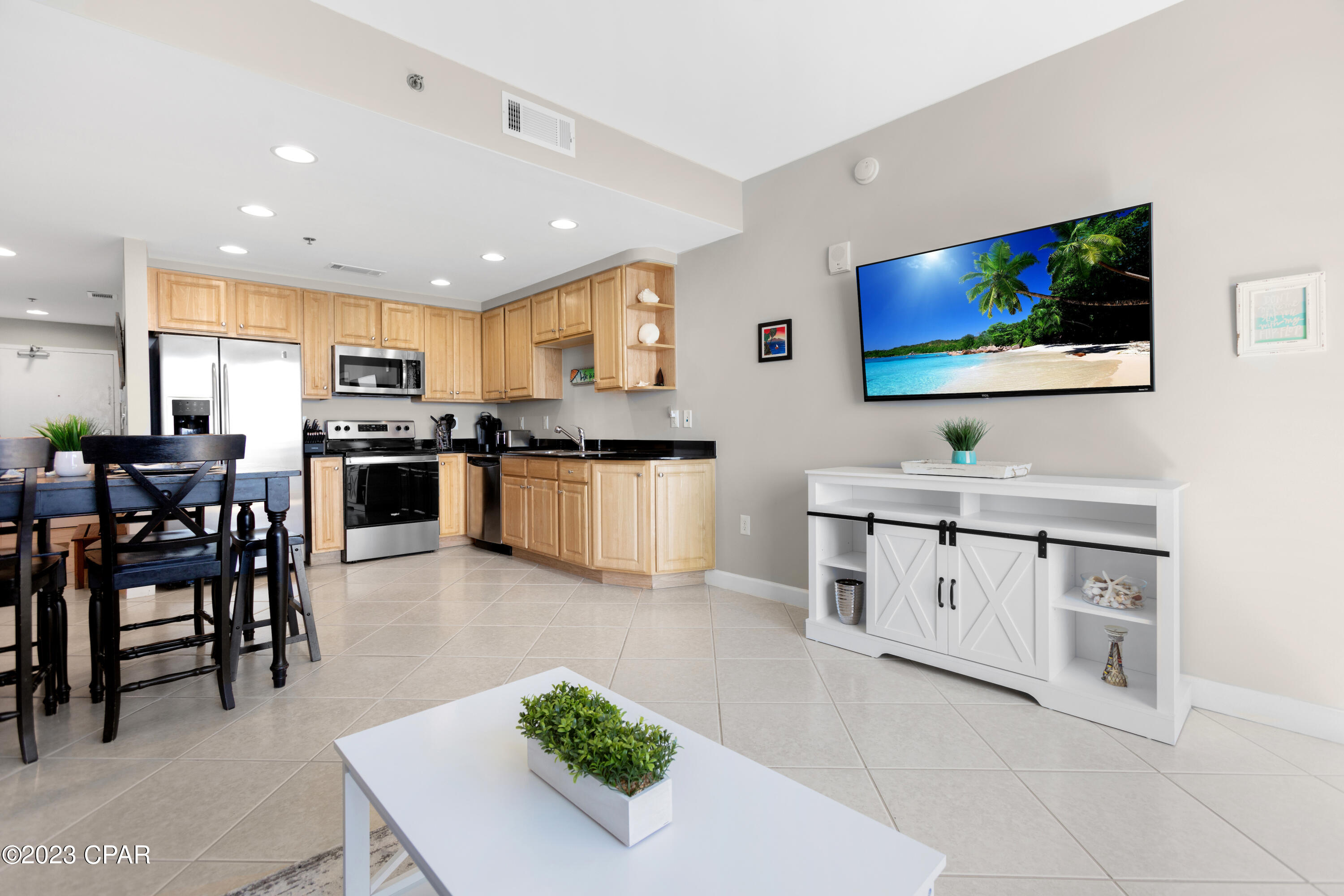 Splash Condo - Residential