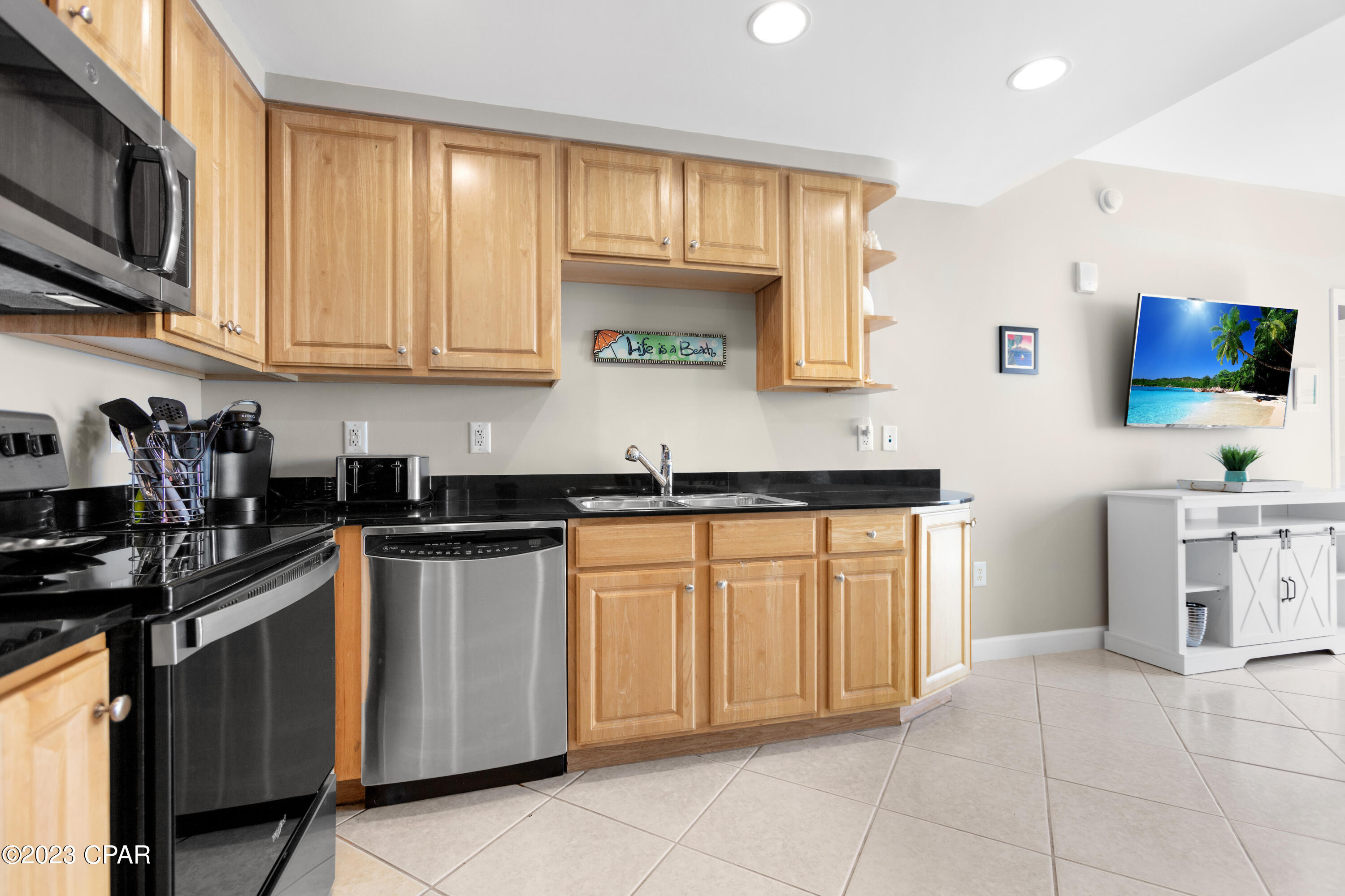 Splash Condo - Residential