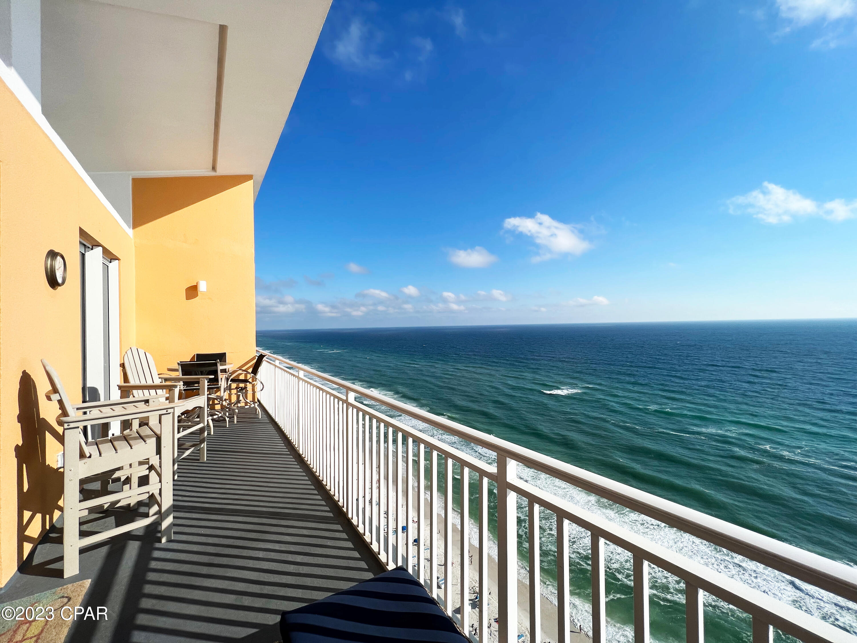 Splash Condo - Residential