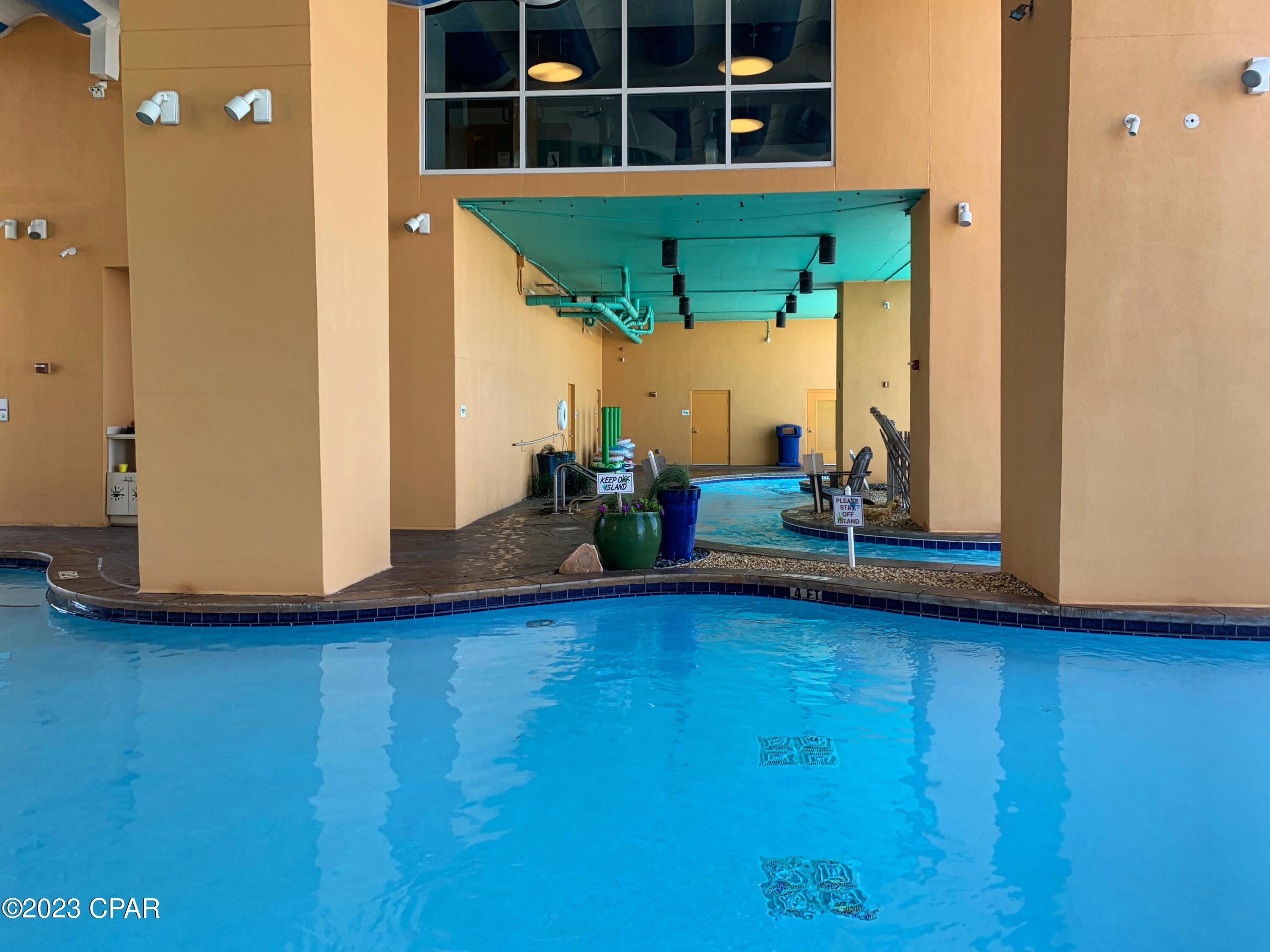 Splash Condo - Residential