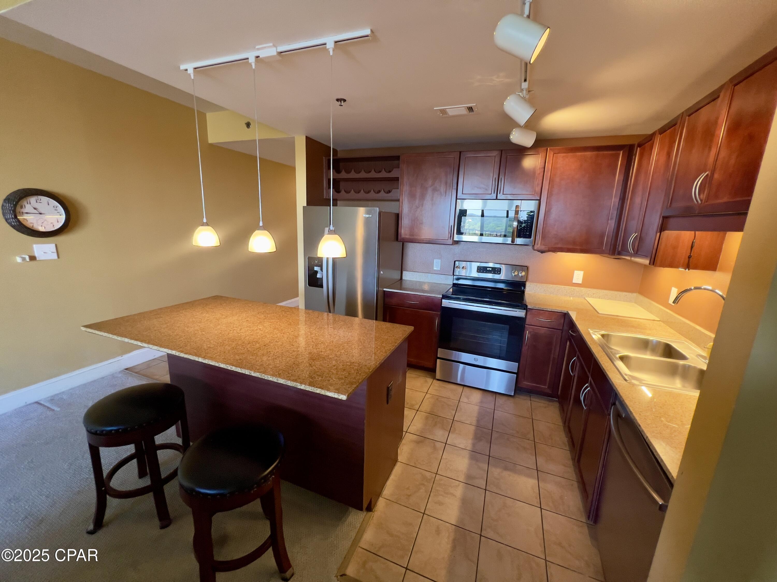 Laketown Wharf - Residential