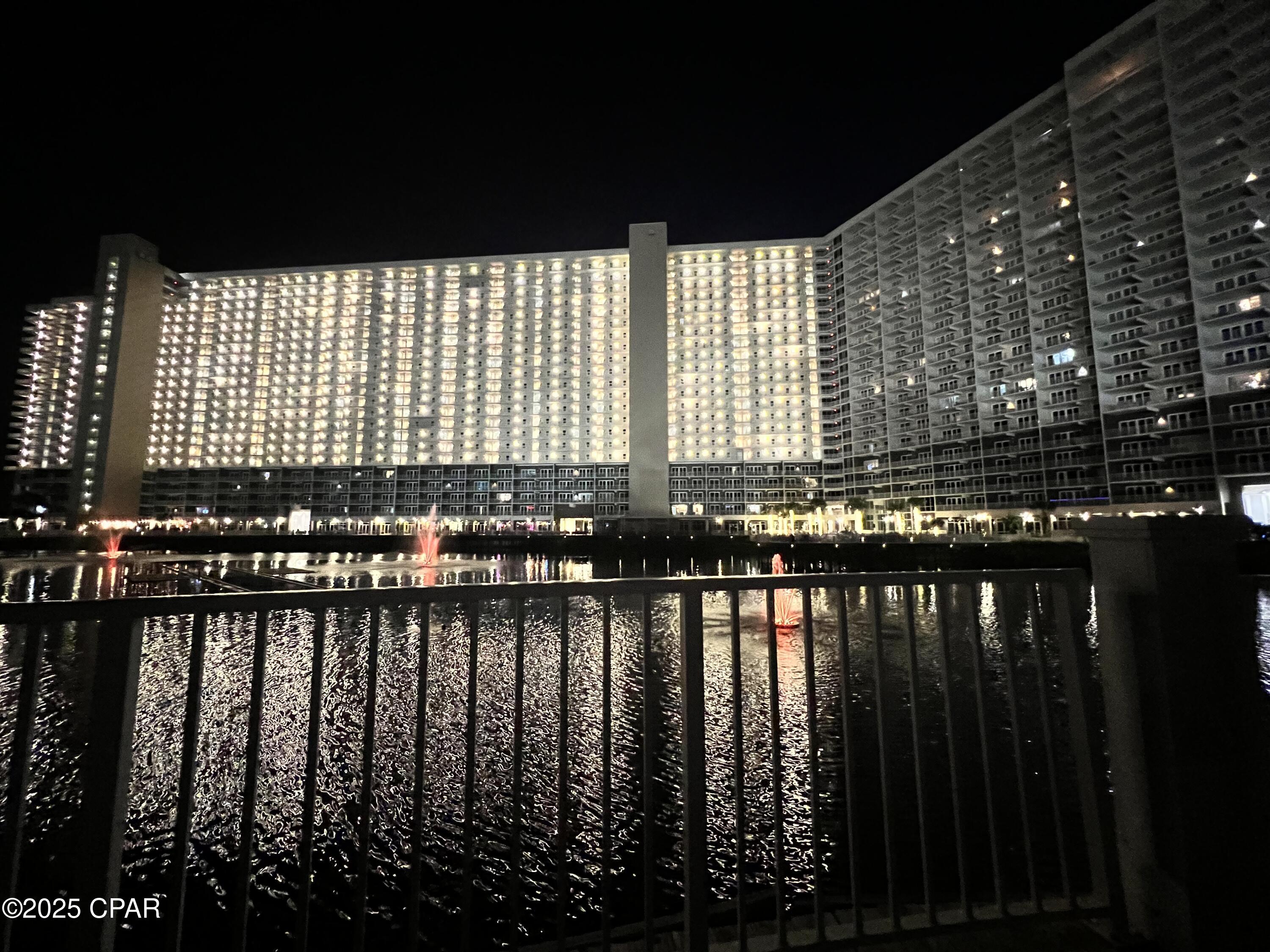 Laketown Wharf - Residential