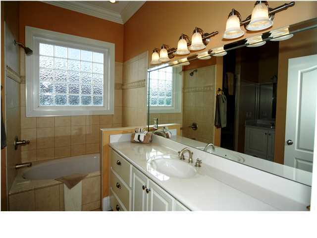 La Valencia Beach Resort - Residential