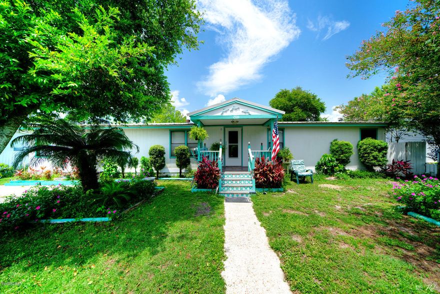 Shady Oak Court, 3 bedrooms, 3 full baths plus an enormous bonus room, located in North Lagoon Oaks subdivision. Access from Thomas Drive and North Lagoon Drive, close to Navy Base, Gulf and a few minutes from flyover going into PC. 2 master suites, split floor plan, walk in closets, fenced backyard, primary residence or investment opportunity. Come visit today!