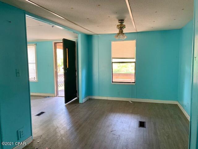 Leisure Lakes - Residential