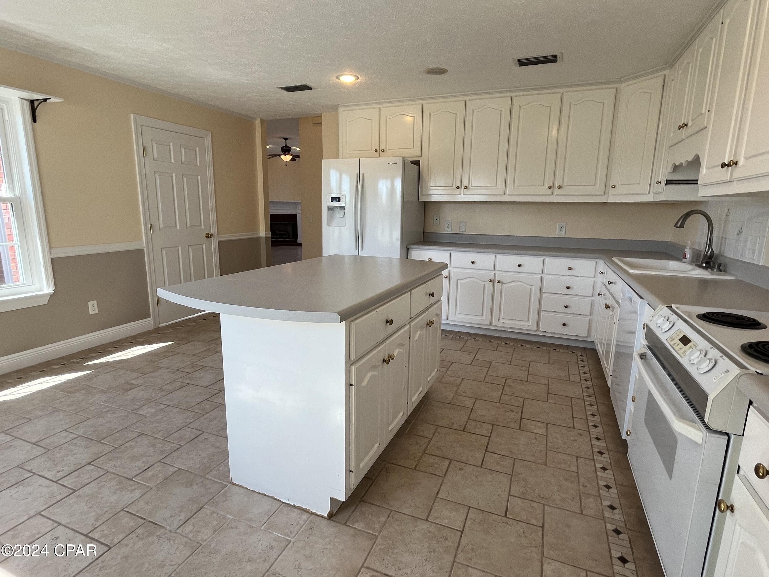 Mowat Highlands Ph V - Residential