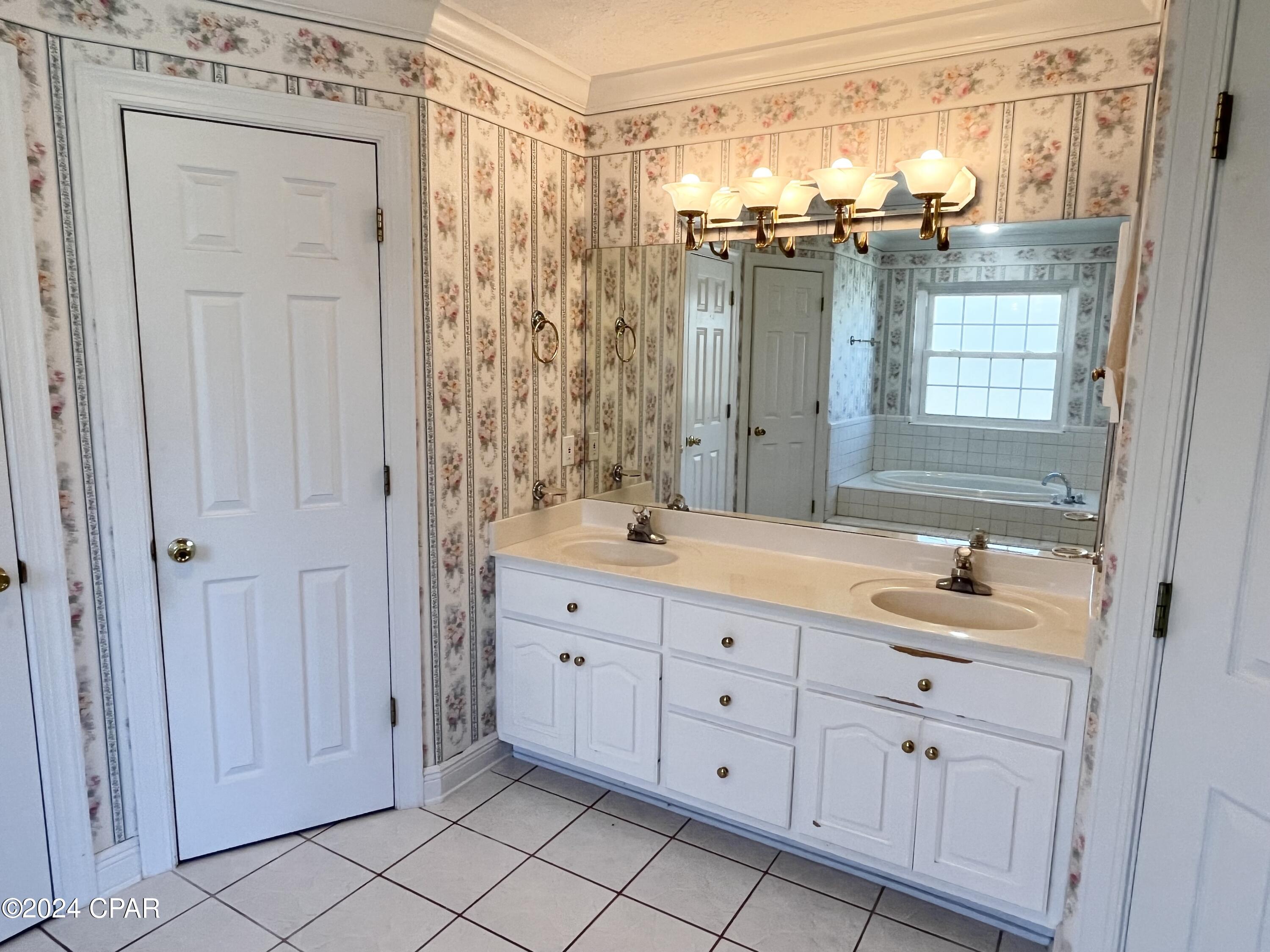 Mowat Highlands Ph V - Residential