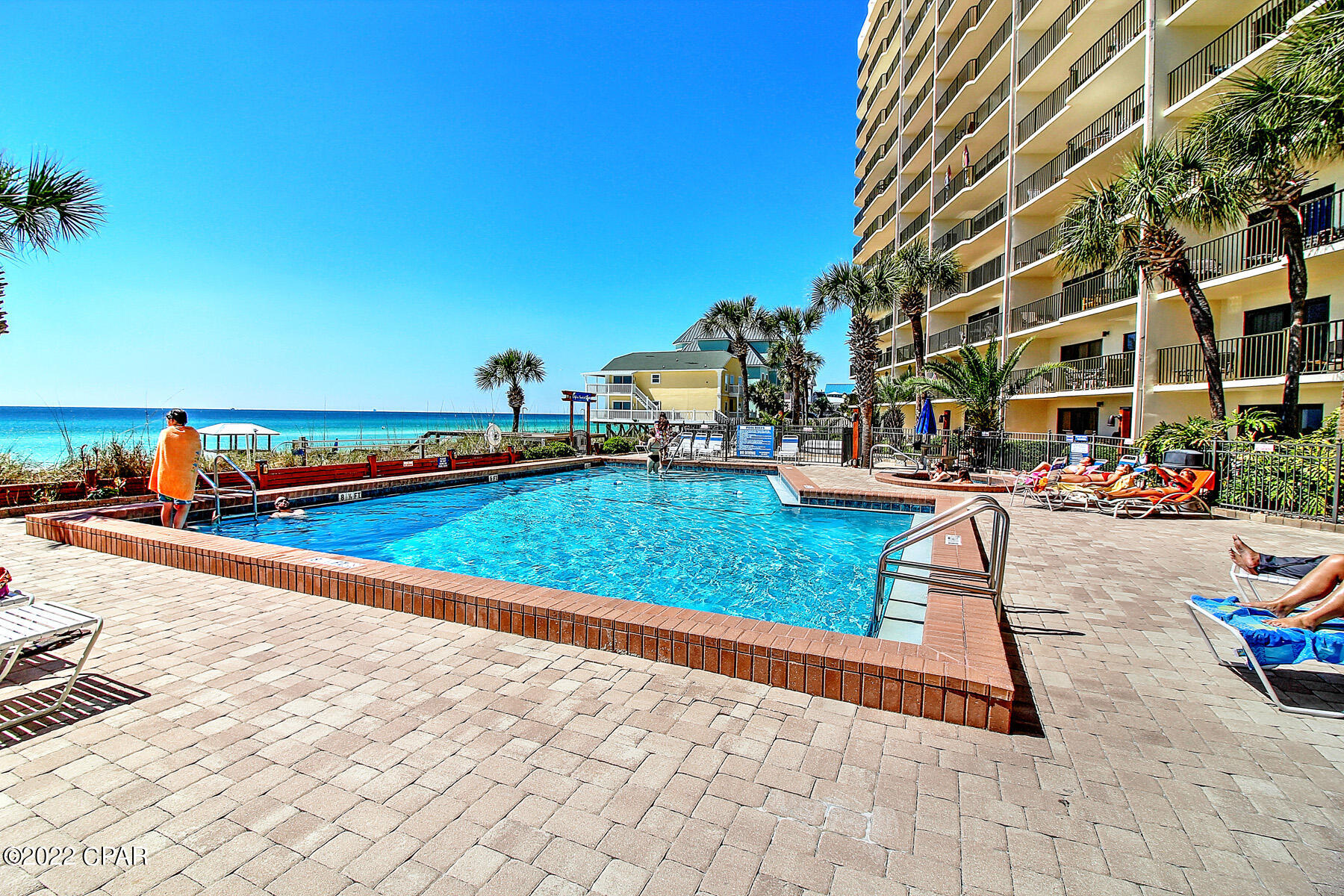 The Commodore - Residential