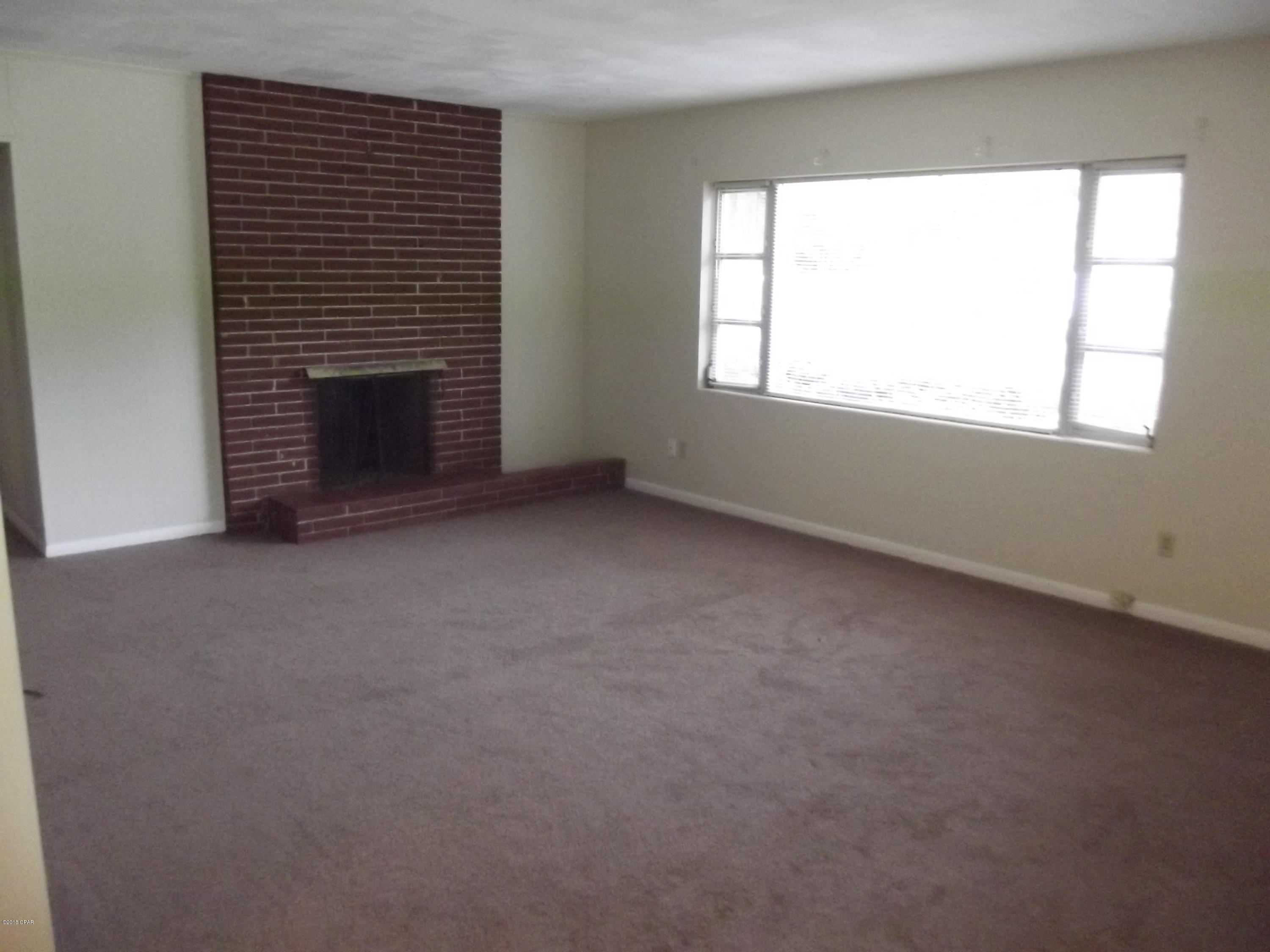 Bay Park Manor Replat - Residential Lease