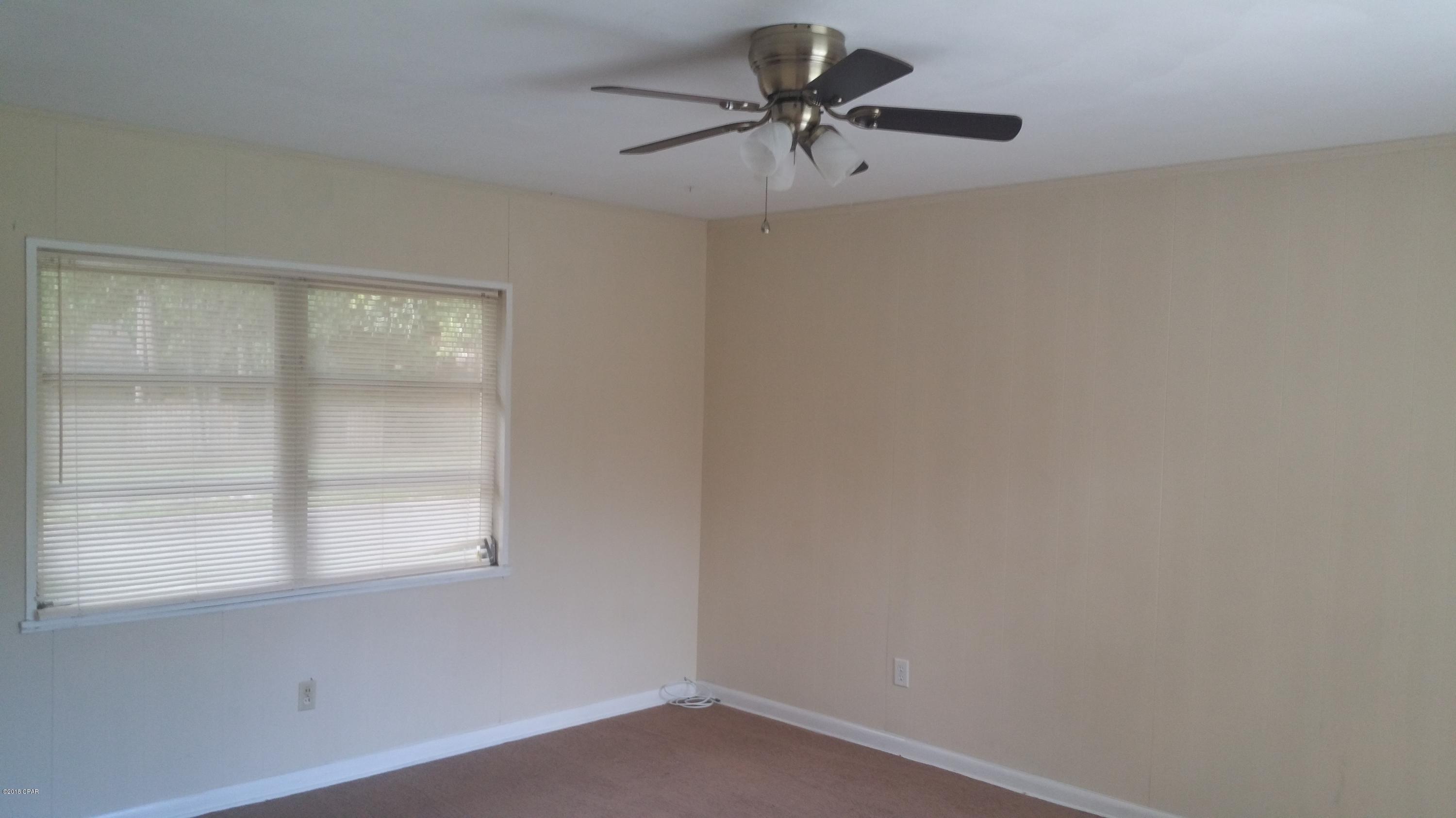 Bay Park Manor Replat - Residential Lease