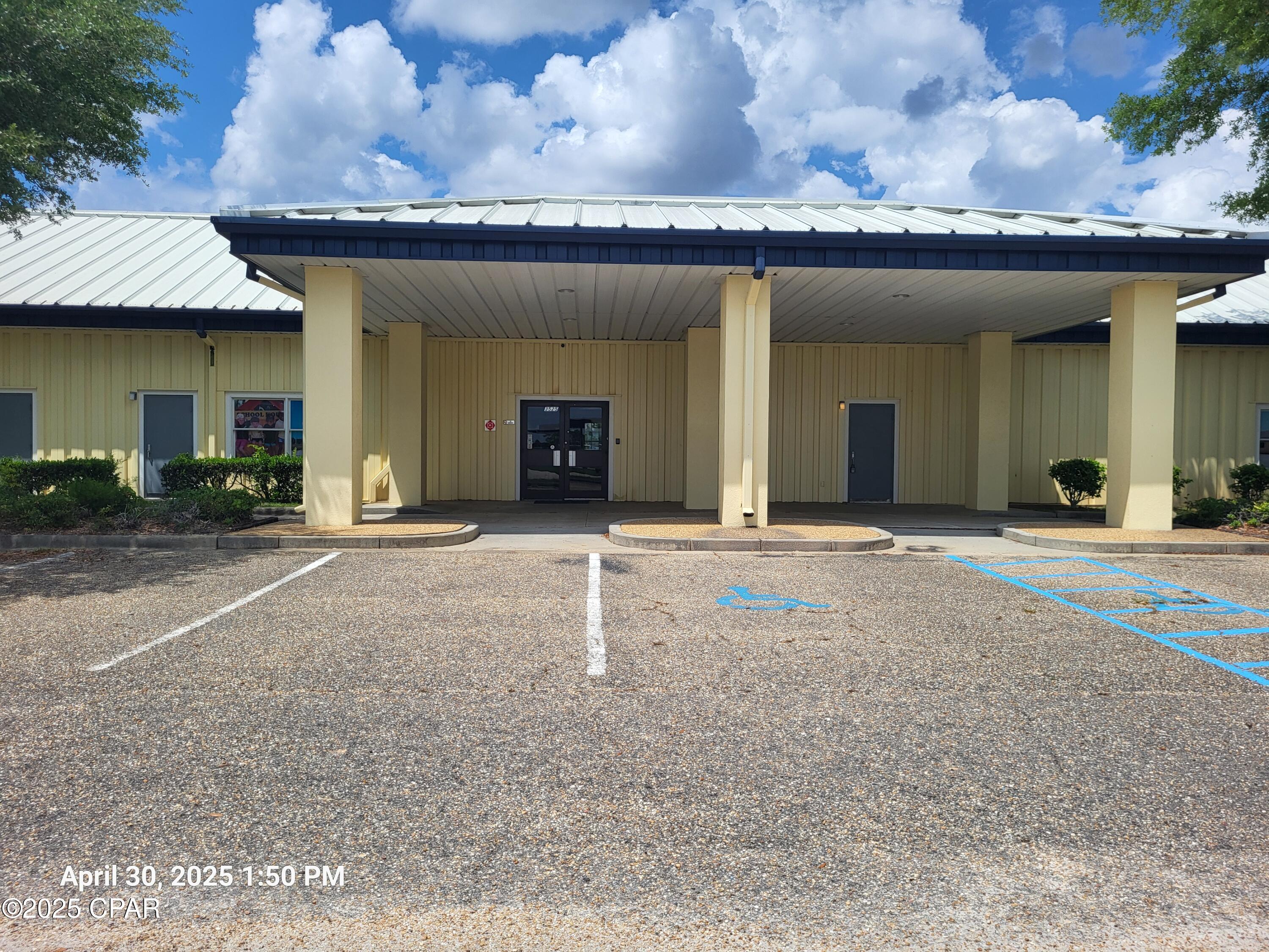 [No Recorded Subdiv] - Commercial Sale