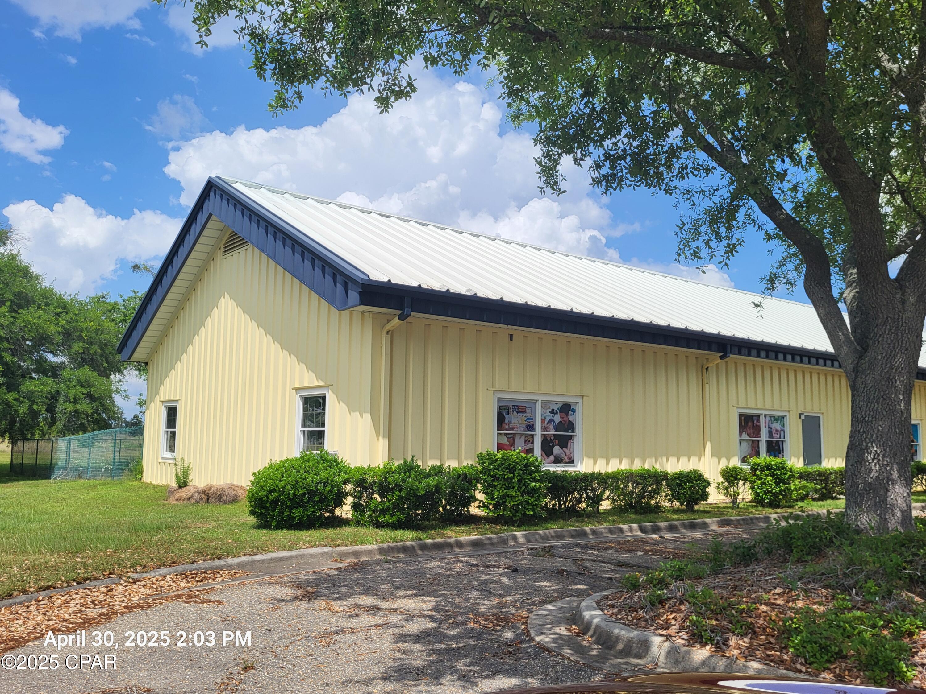 [No Recorded Subdiv] - Commercial Sale