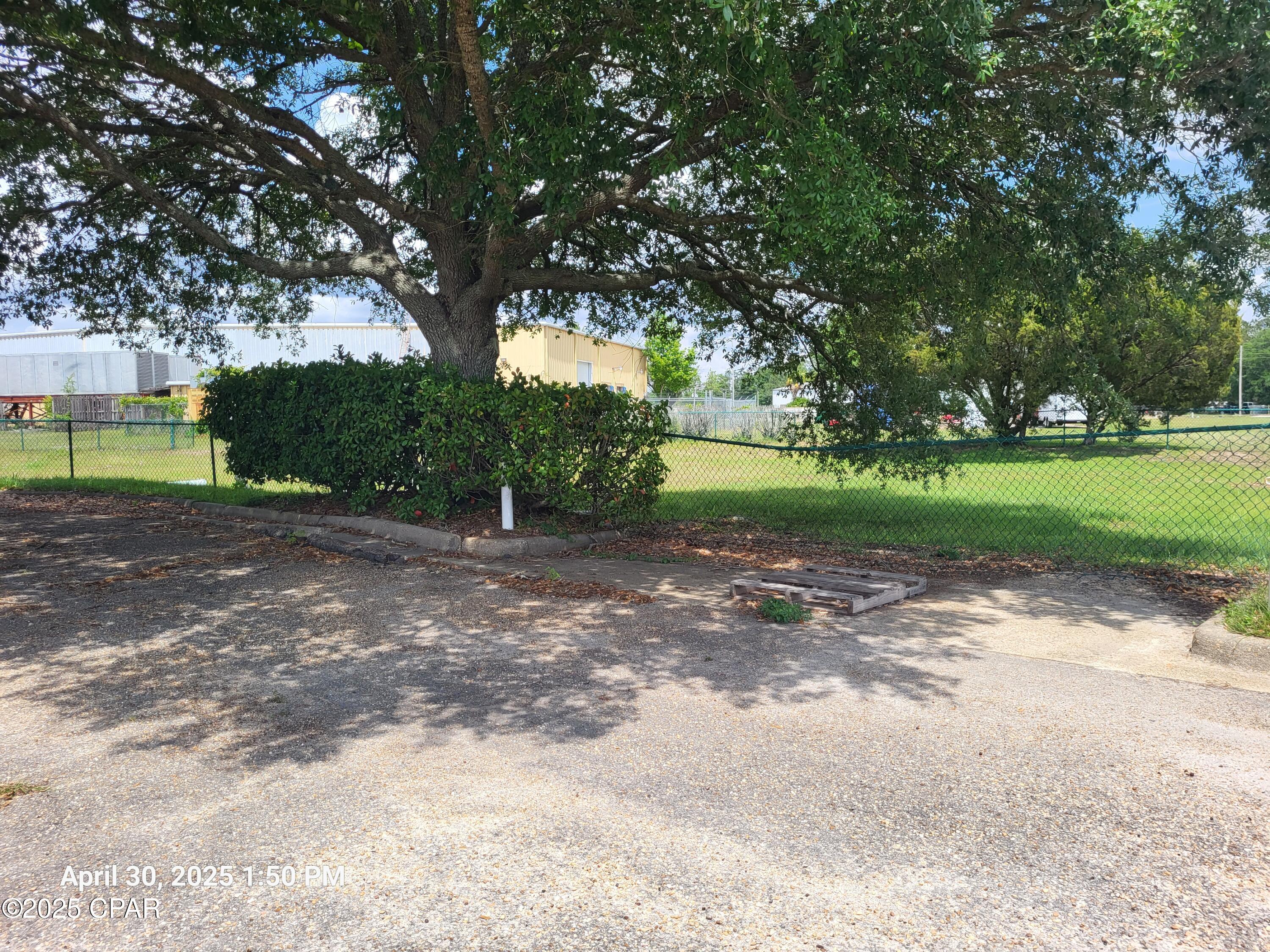 [No Recorded Subdiv] - Commercial Sale