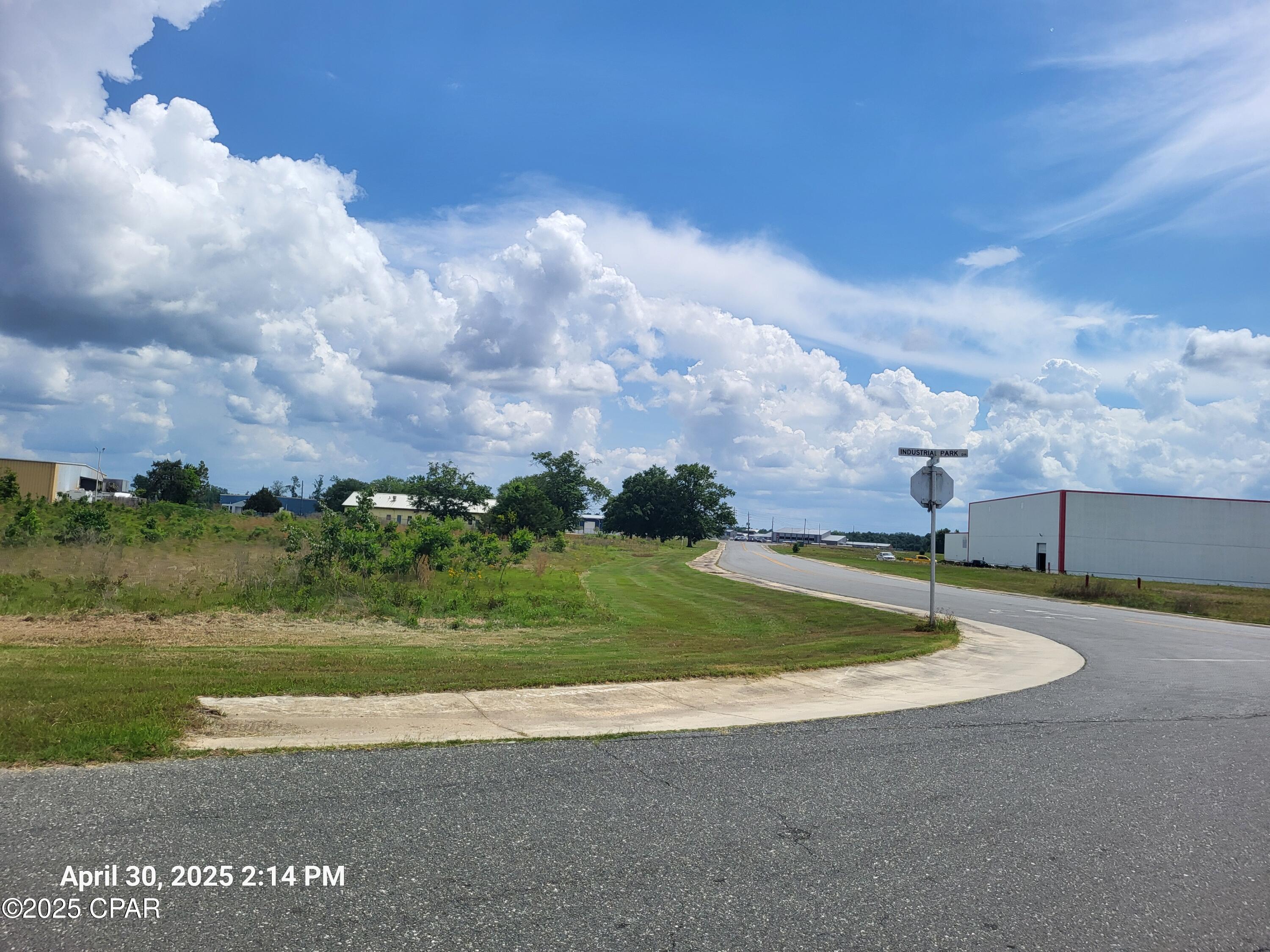 [No Recorded Subdiv] - Commercial Sale