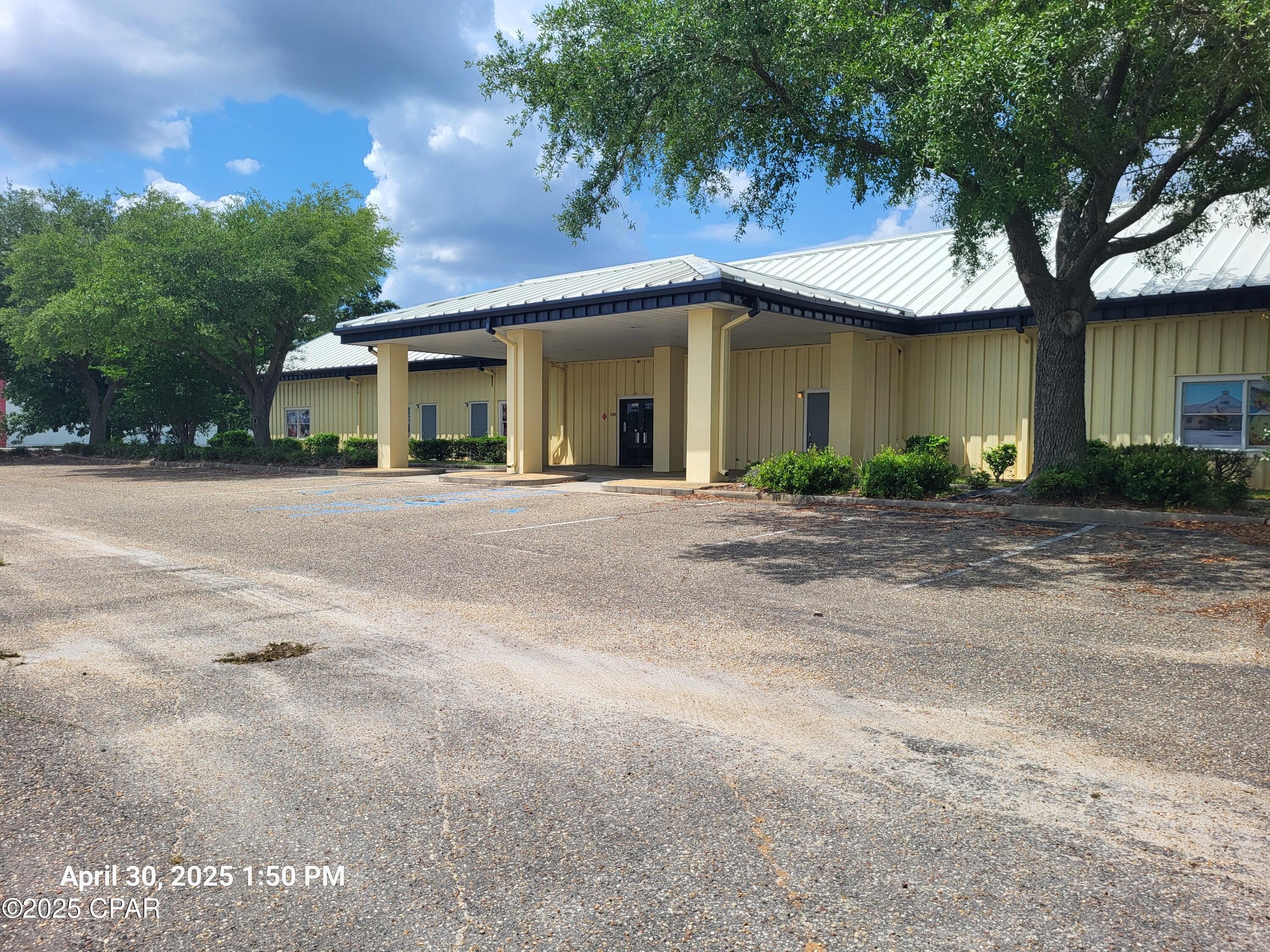 [No Recorded Subdiv] - Commercial Sale