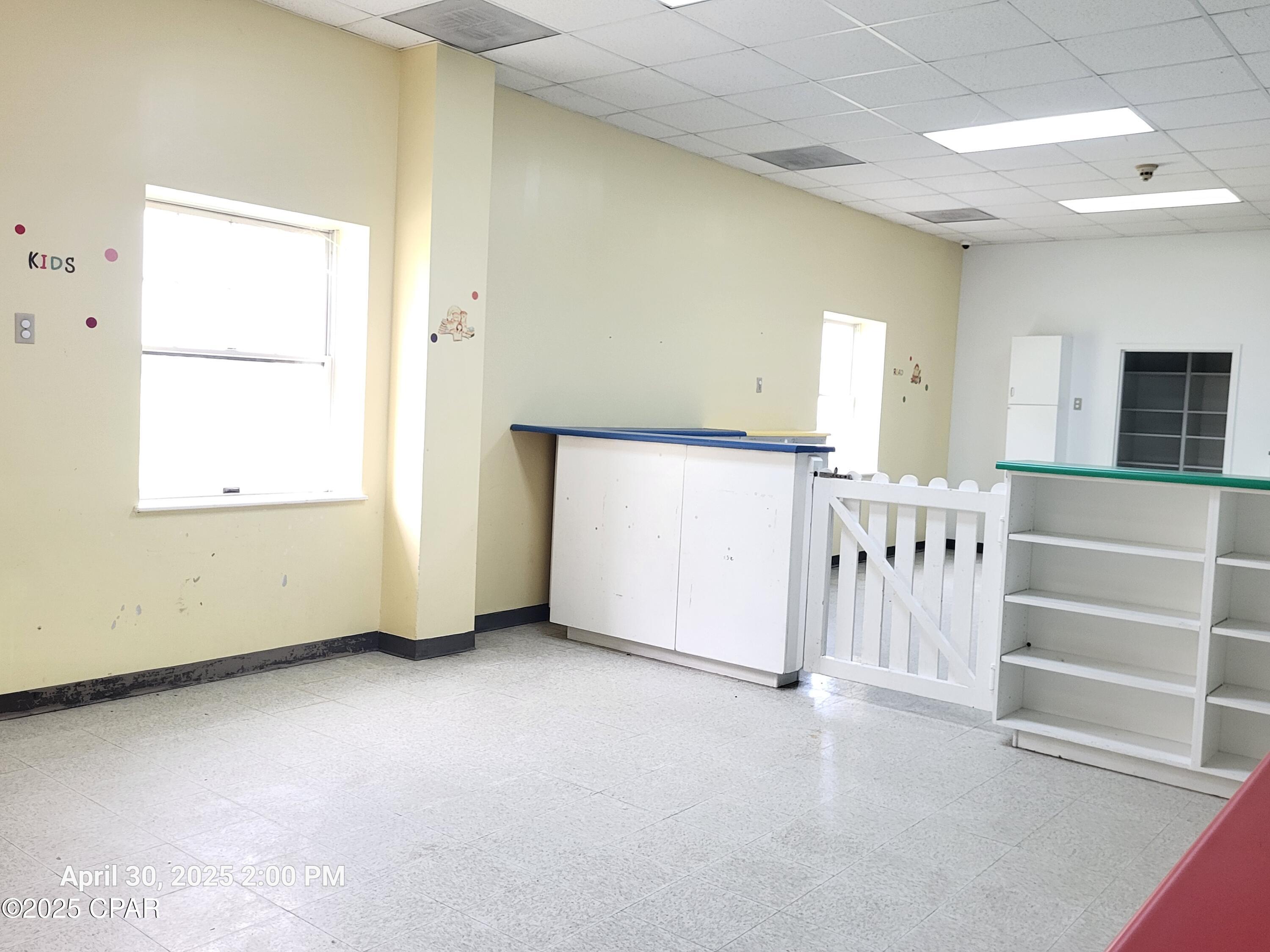 [No Recorded Subdiv] - Commercial Sale