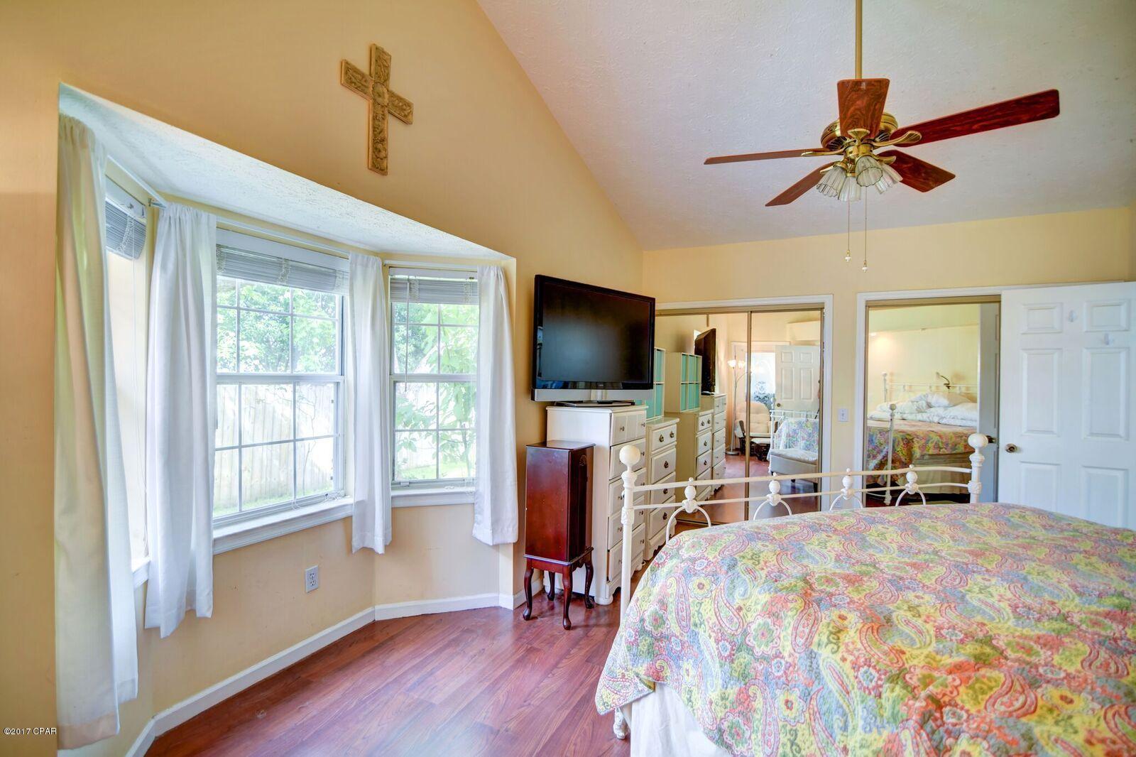 Bid-A-Wee North 1st Add - Residential