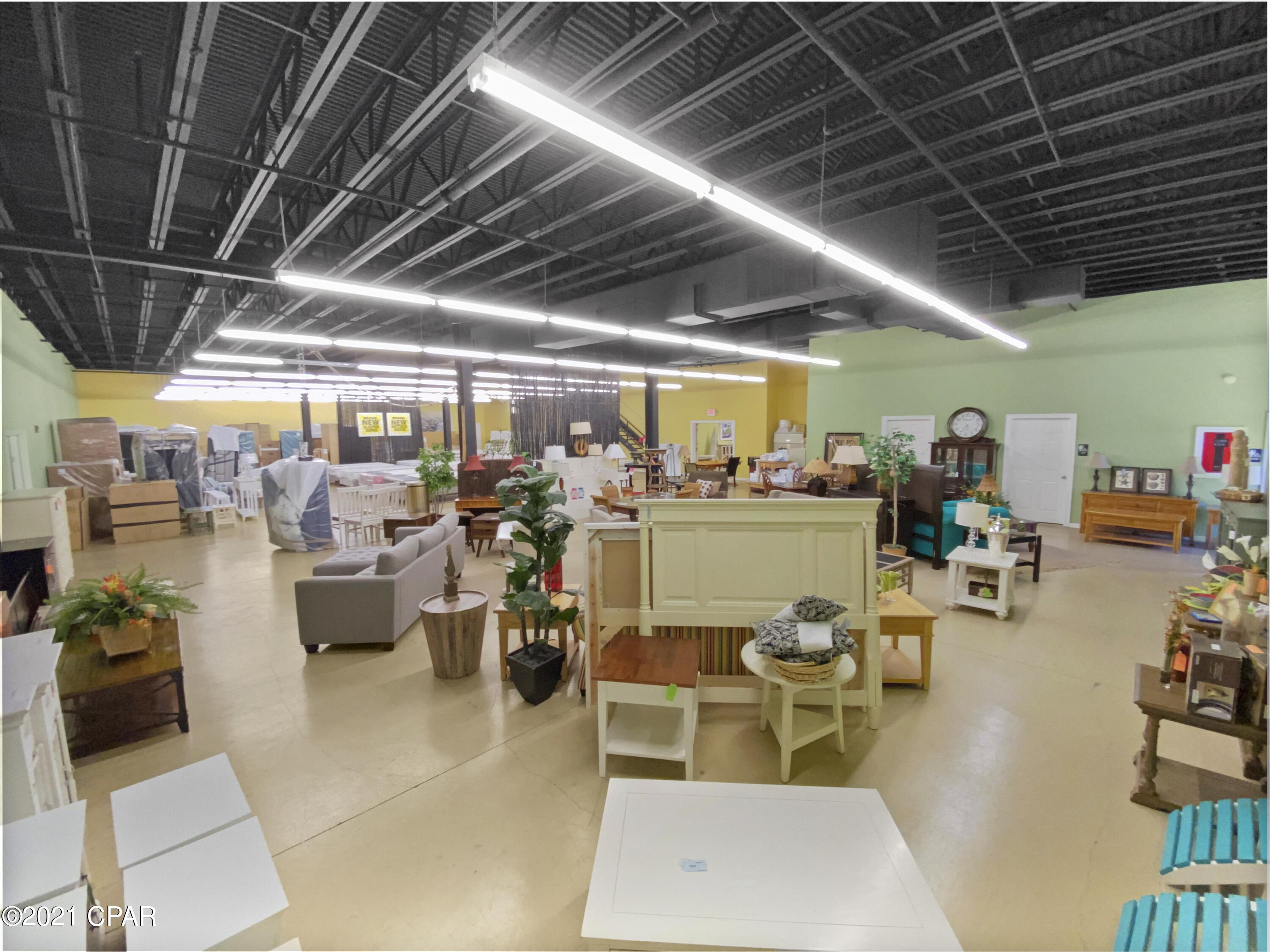 [No Recorded Subdiv] - Commercial Sale