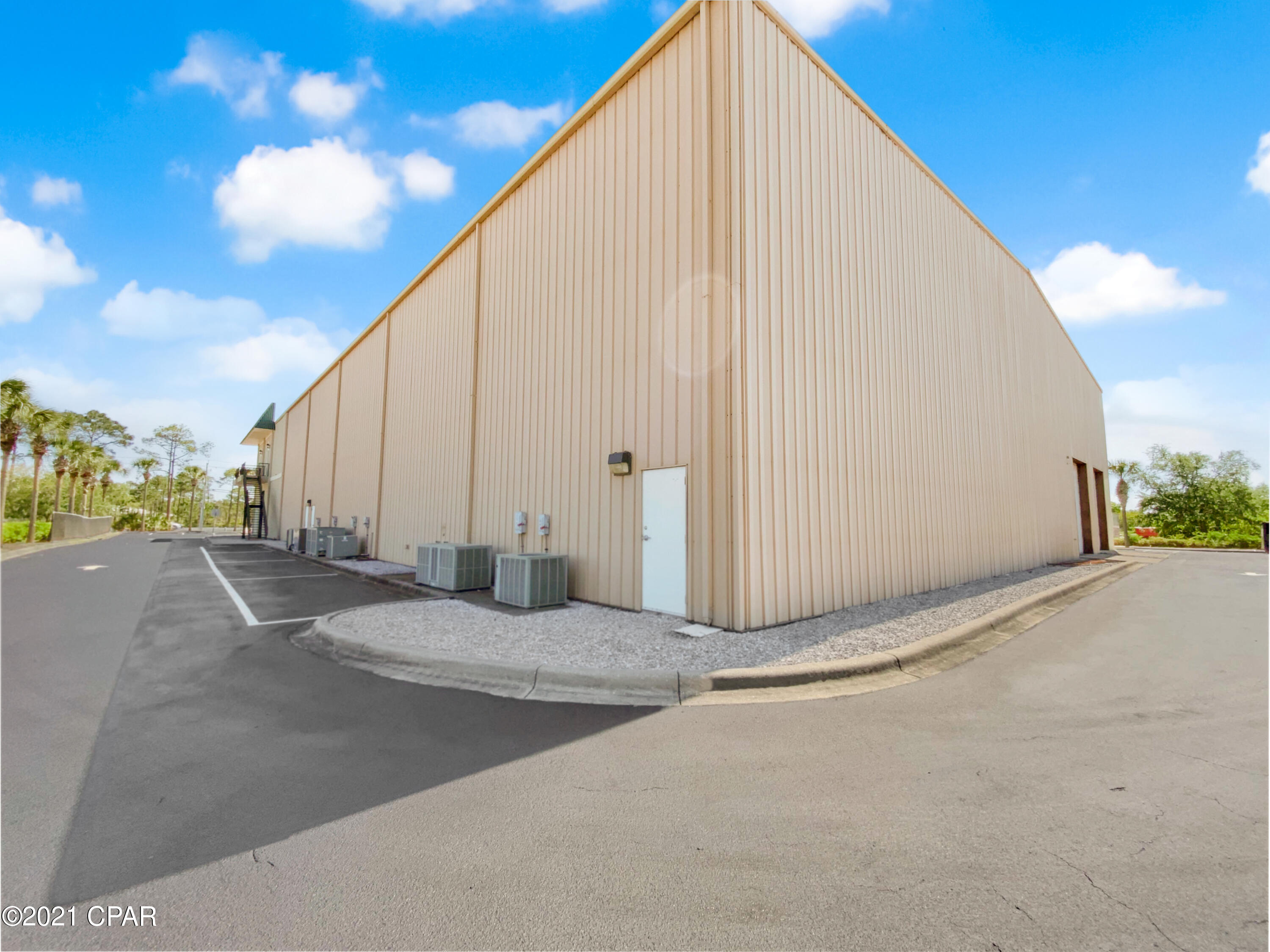 [No Recorded Subdiv] - Commercial Sale