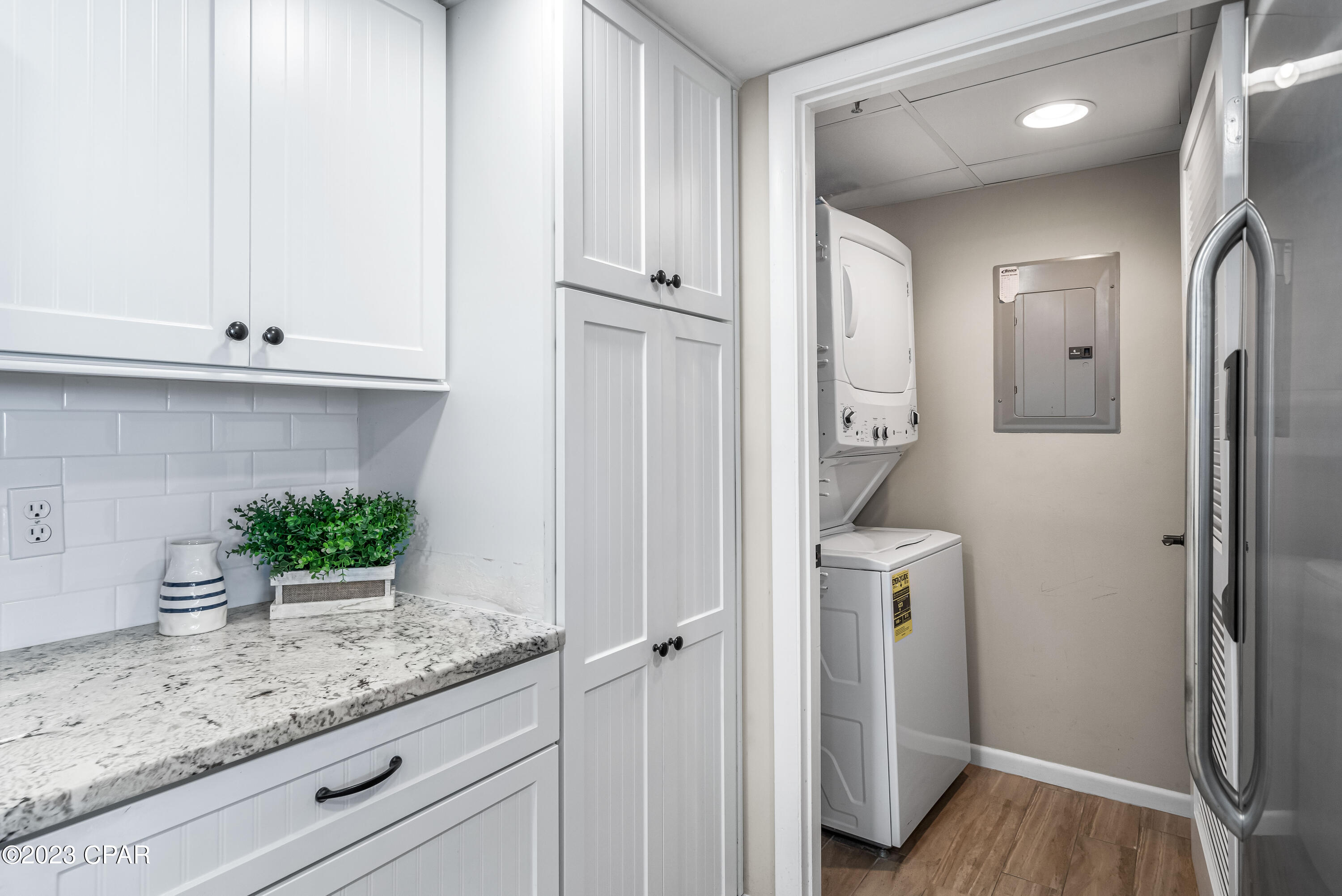 Long Beach Towers I - Residential