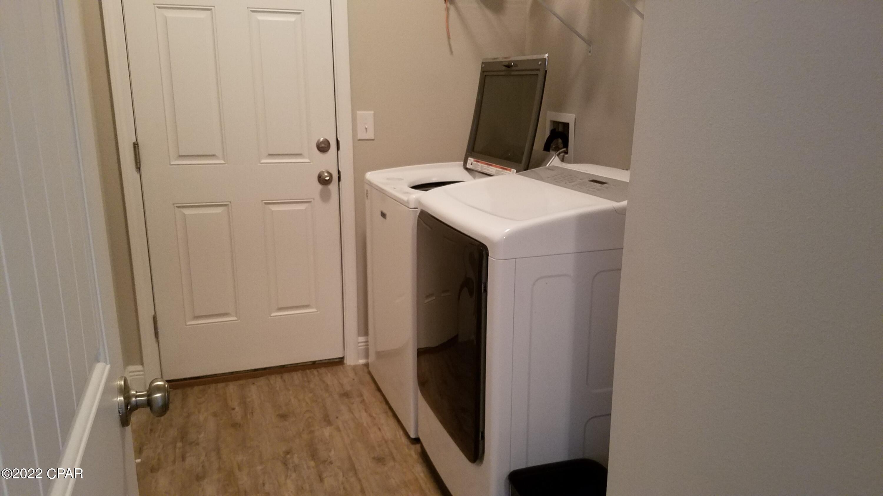 Village Of Mill Bayou/Shoreline Village Ph 1A - Residential Lease