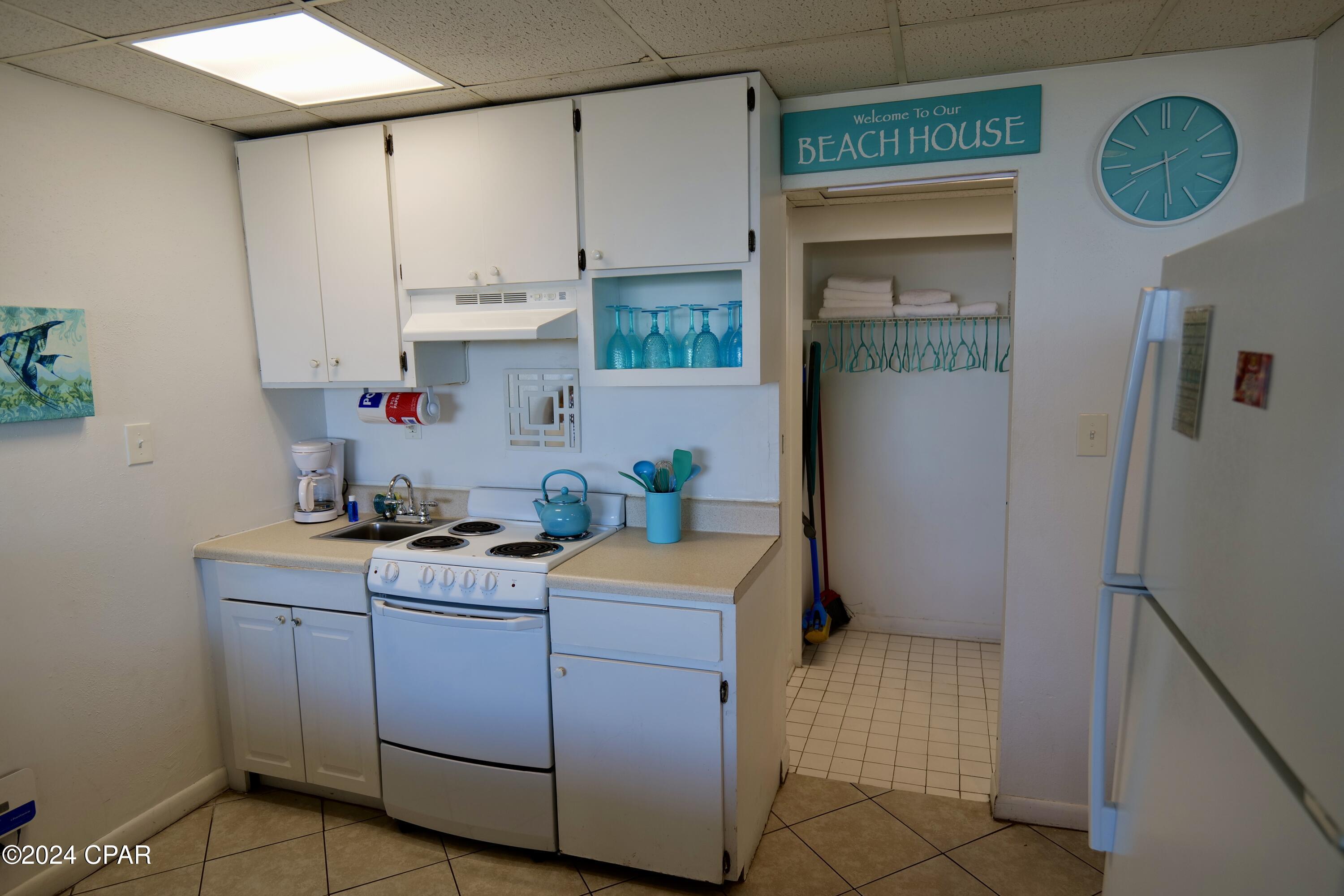 Fontainebleau Terrace - Residential