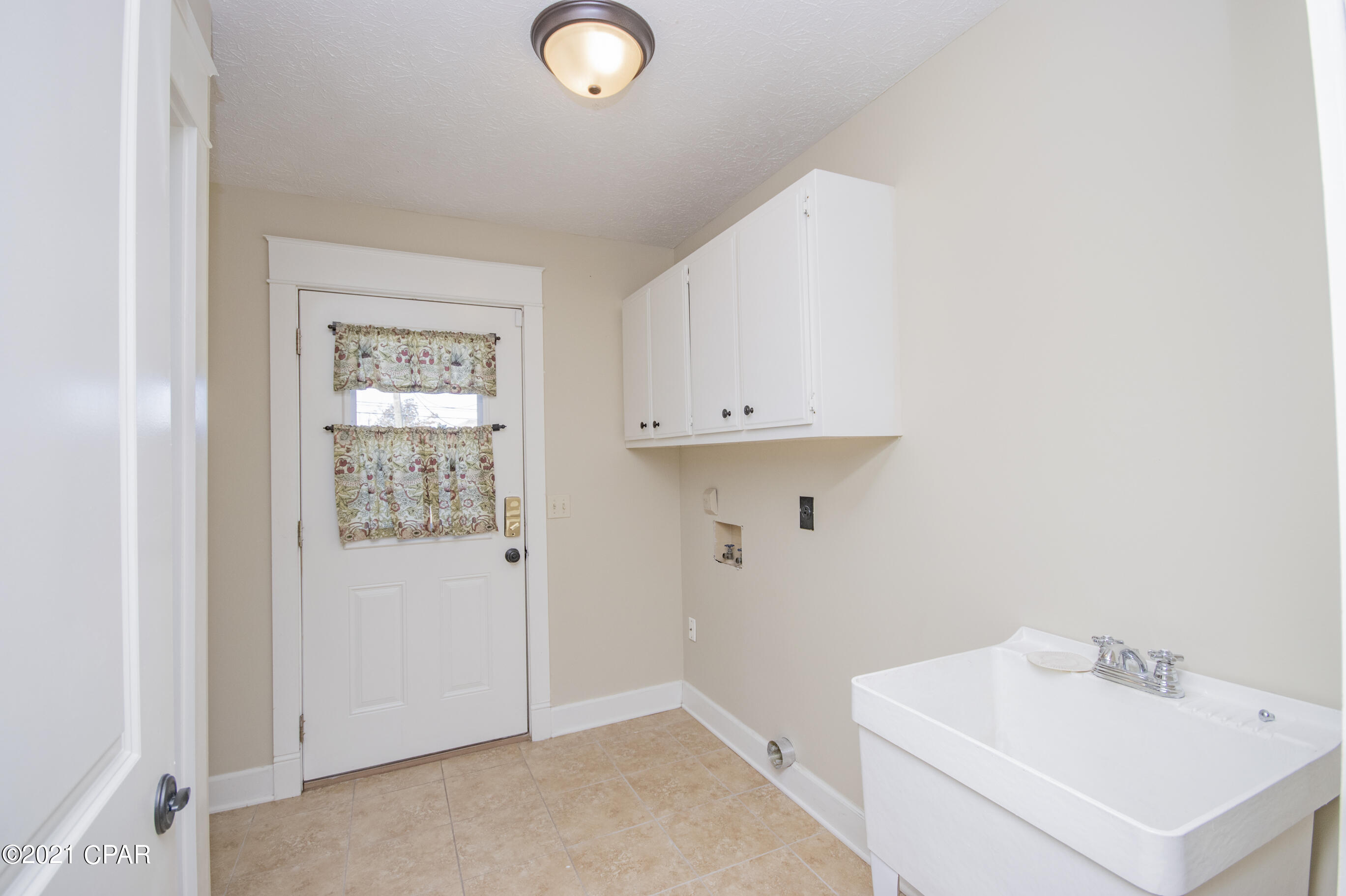 Kings Point Unit 5 - Residential