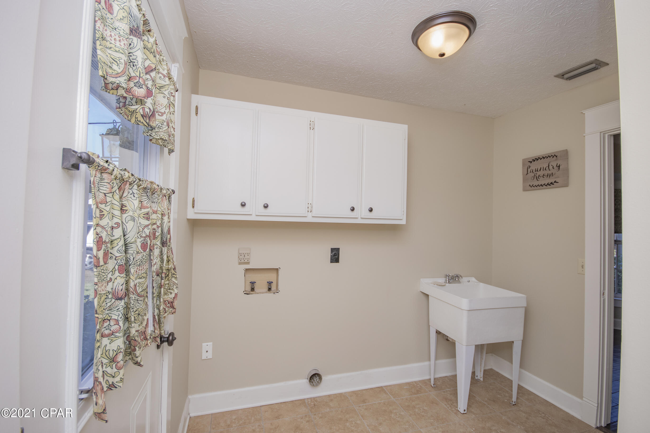 Kings Point Unit 5 - Residential