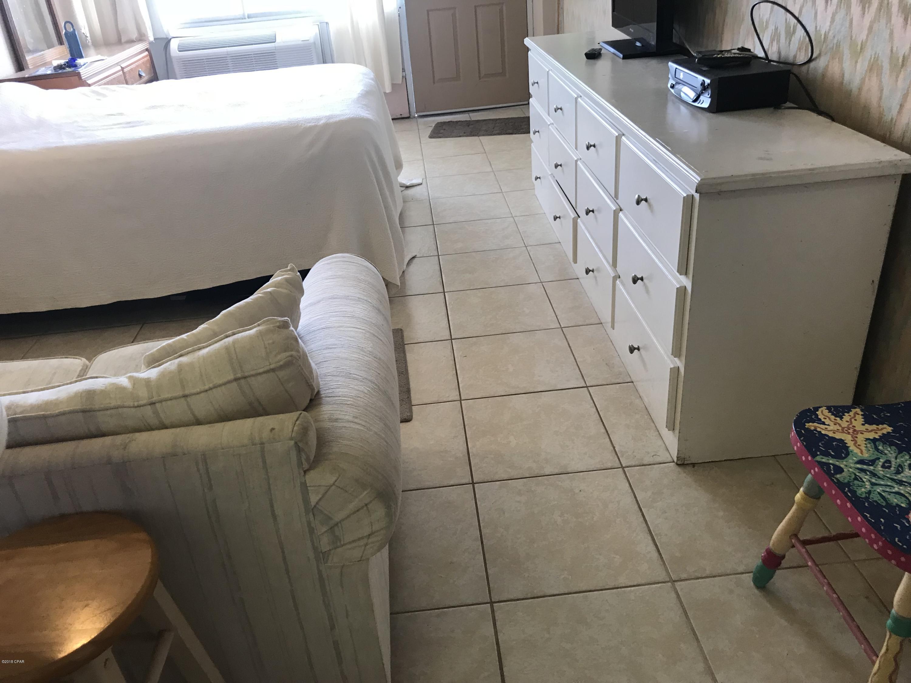 Fontainebleau Terrace - Residential