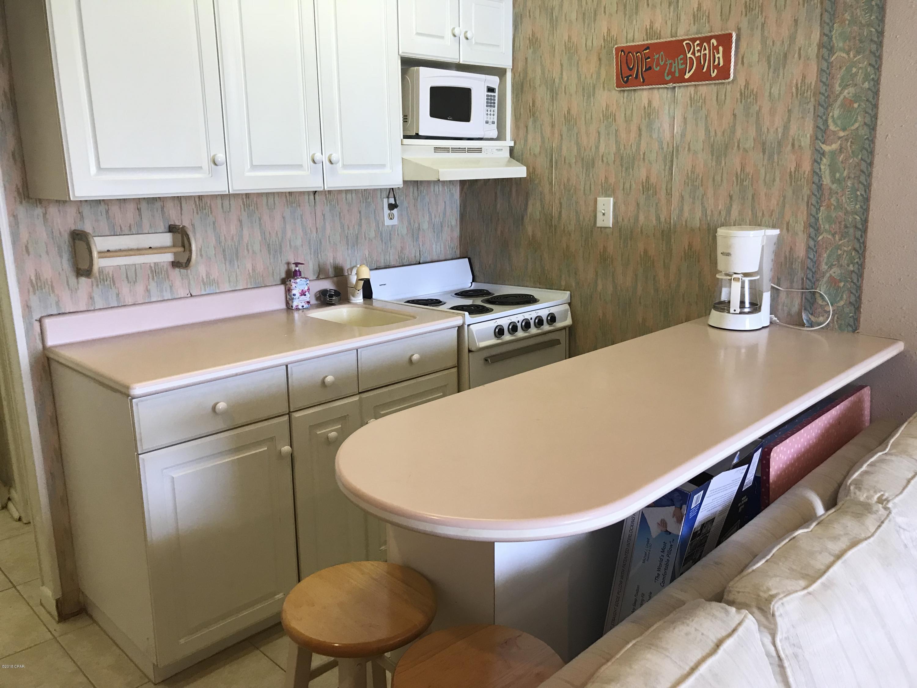 Fontainebleau Terrace - Residential