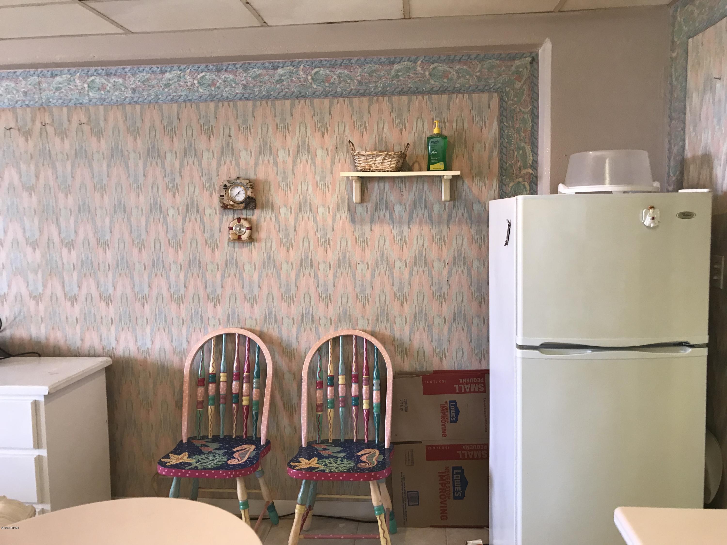 Fontainebleau Terrace - Residential