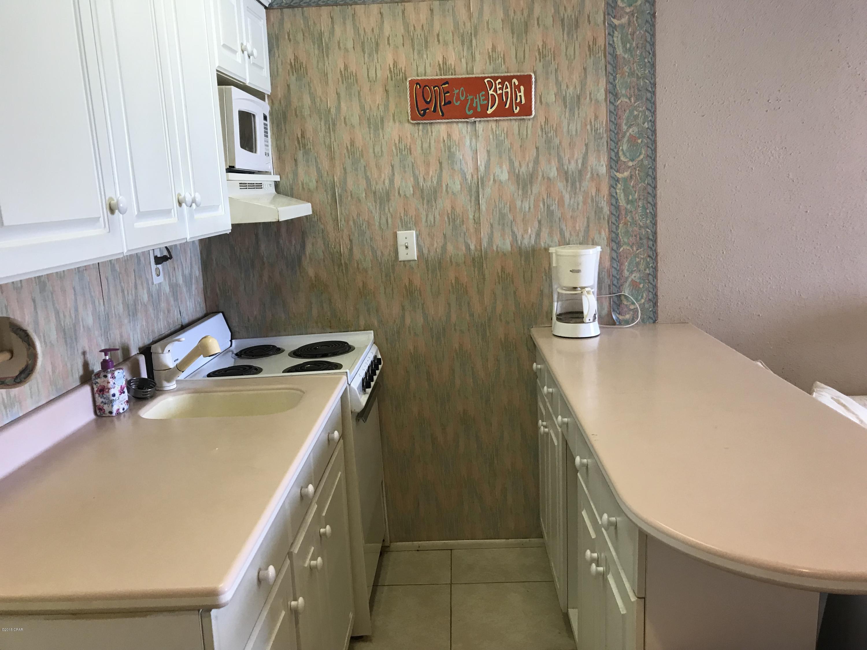 Fontainebleau Terrace - Residential