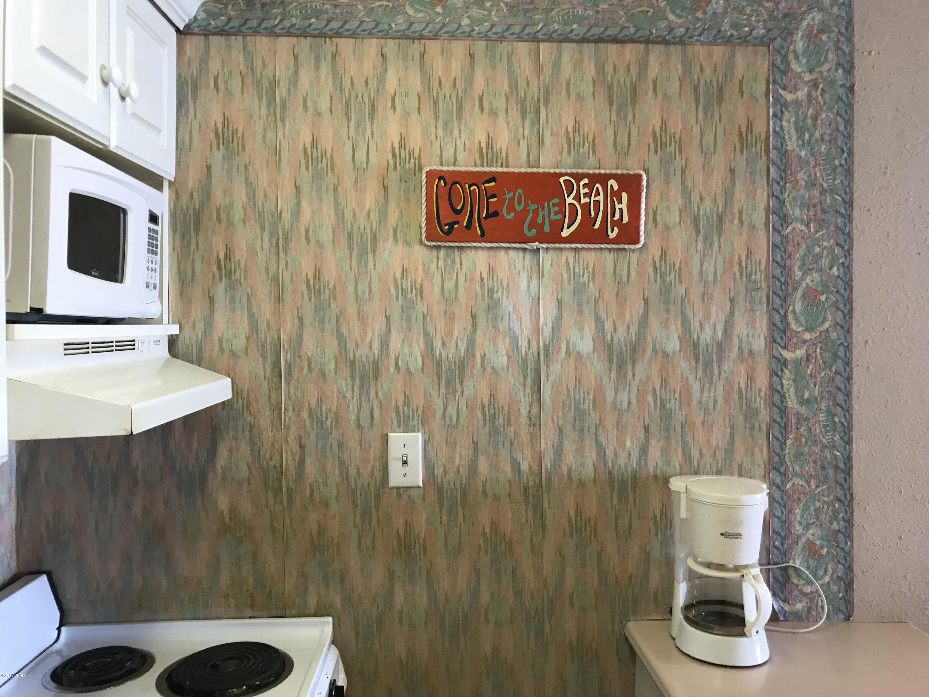 Fontainebleau Terrace - Residential