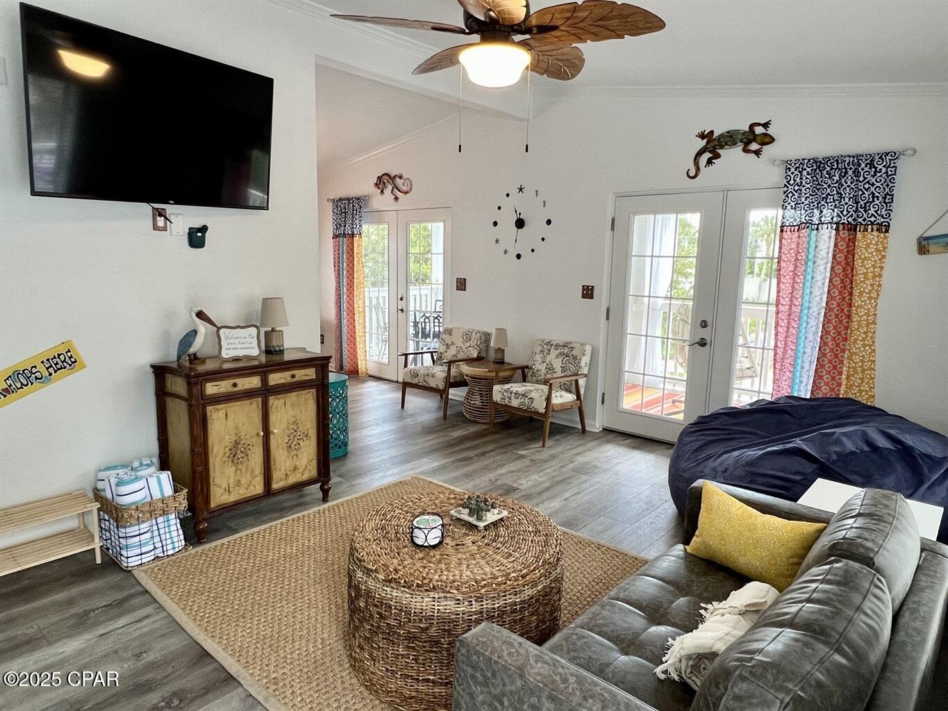 Frangista Beach - Residential