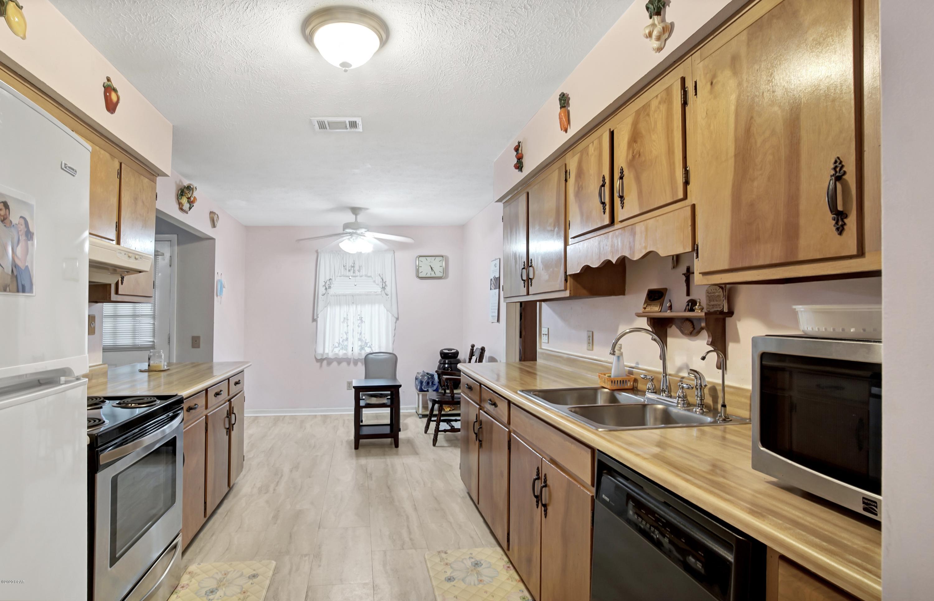 [No Recorded Subdiv] - Residential