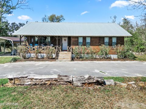 A home in Altha